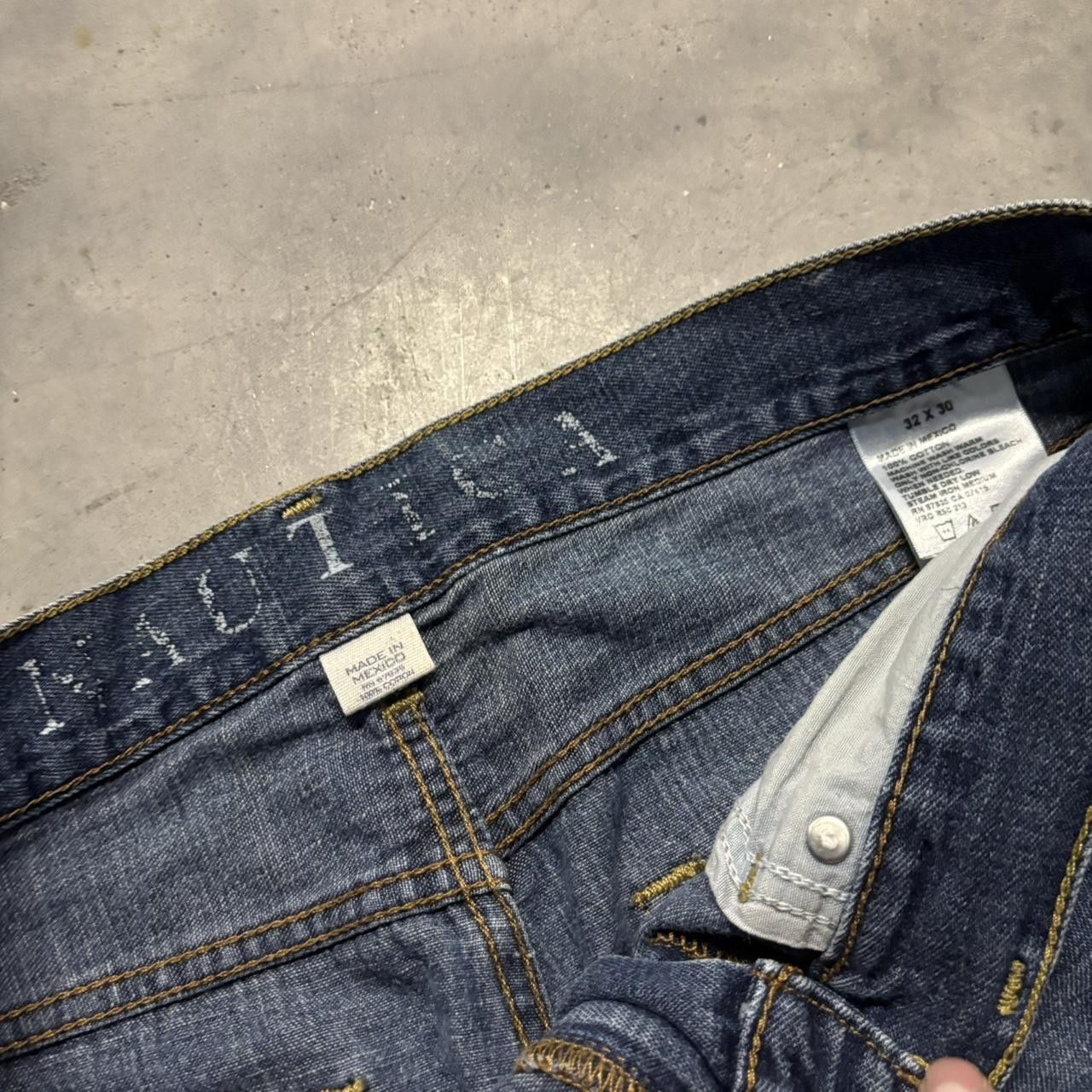 Japanese Brand × Vintage Crazy Vintage Y2K/2000s Grunge Dark Wash Paint Splatter Denim Jeans! Size US 32 / EU 48 - 8 Thumbnail