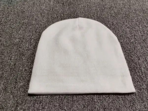 Japanese Brand Money and Motion Graphic No Cuff Knit Beanie Hat White Size ONE SIZE - 4 Thumbnail