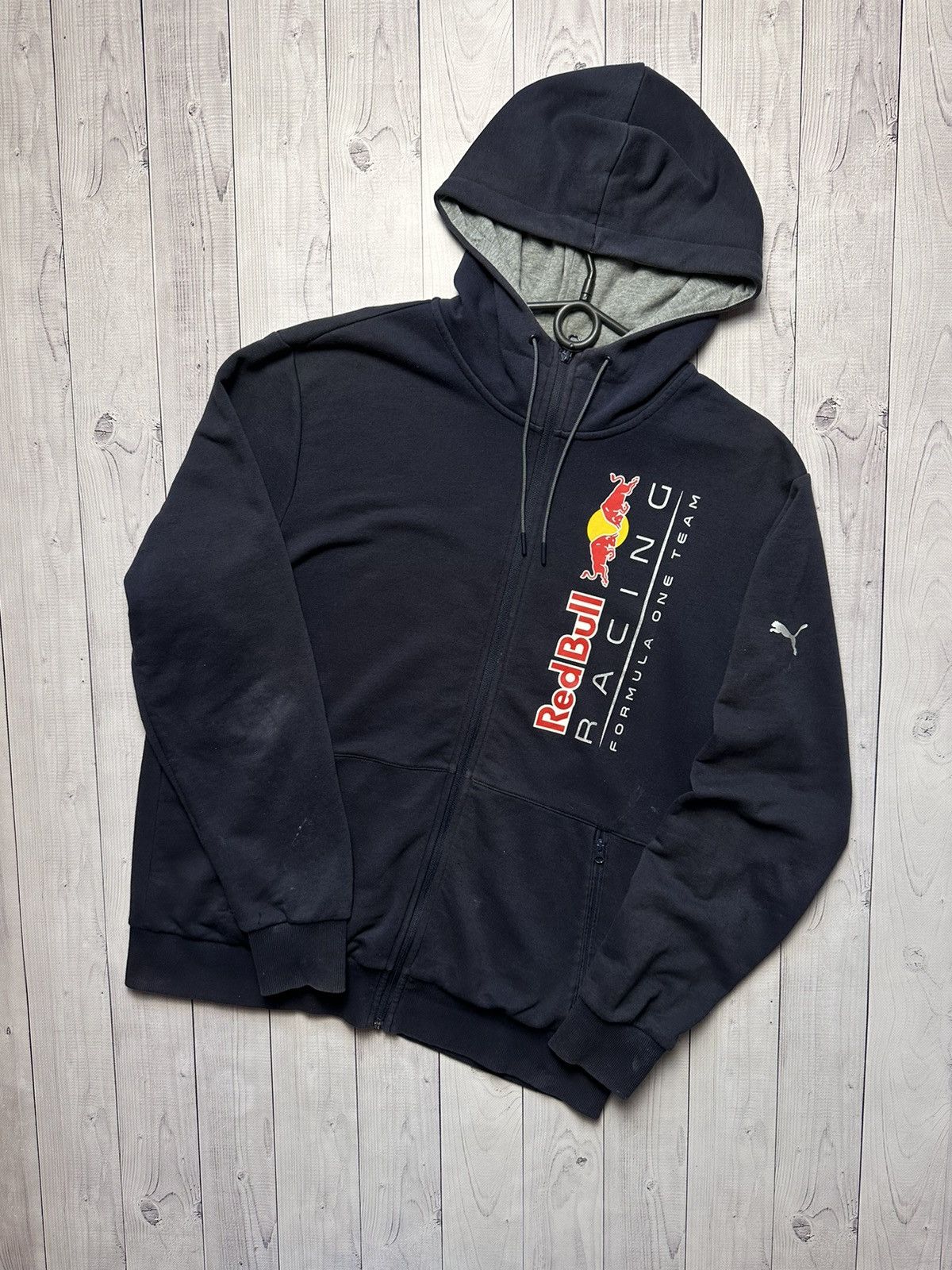 Vintage Racing Red Bull puma racing jacket size L logo