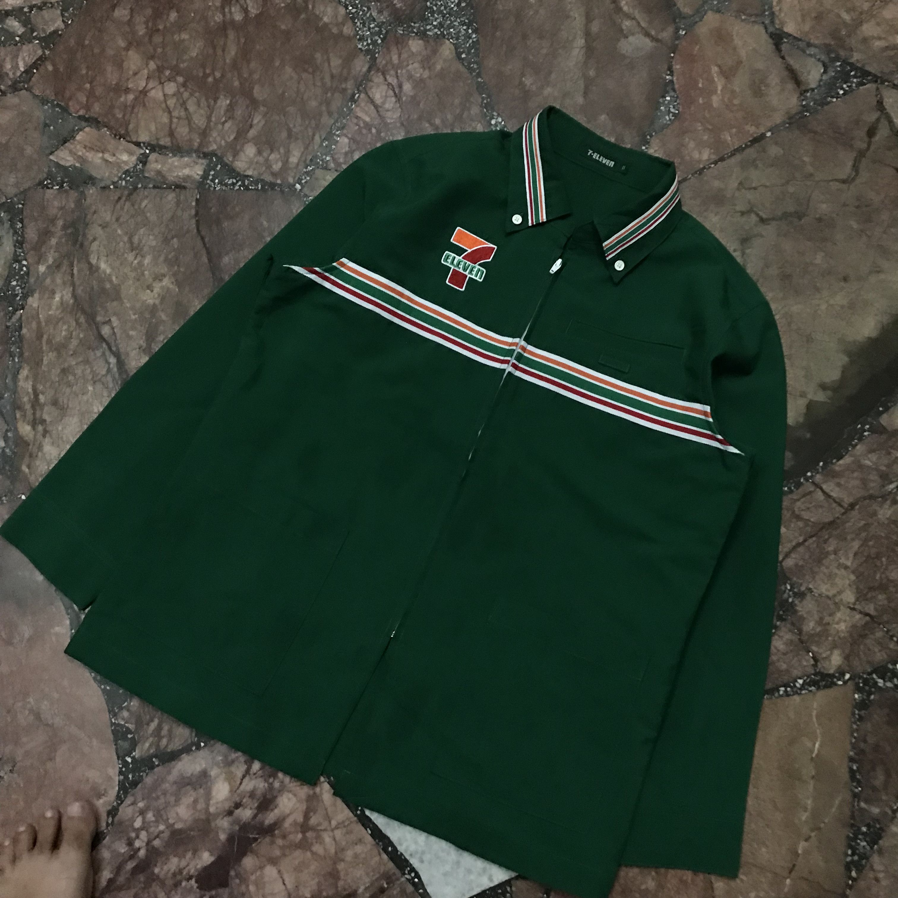 Japanese Brand 7eleven uniform work Japan green design jacket Size US M / EU 48-50 / 2 - 3 Thumbnail