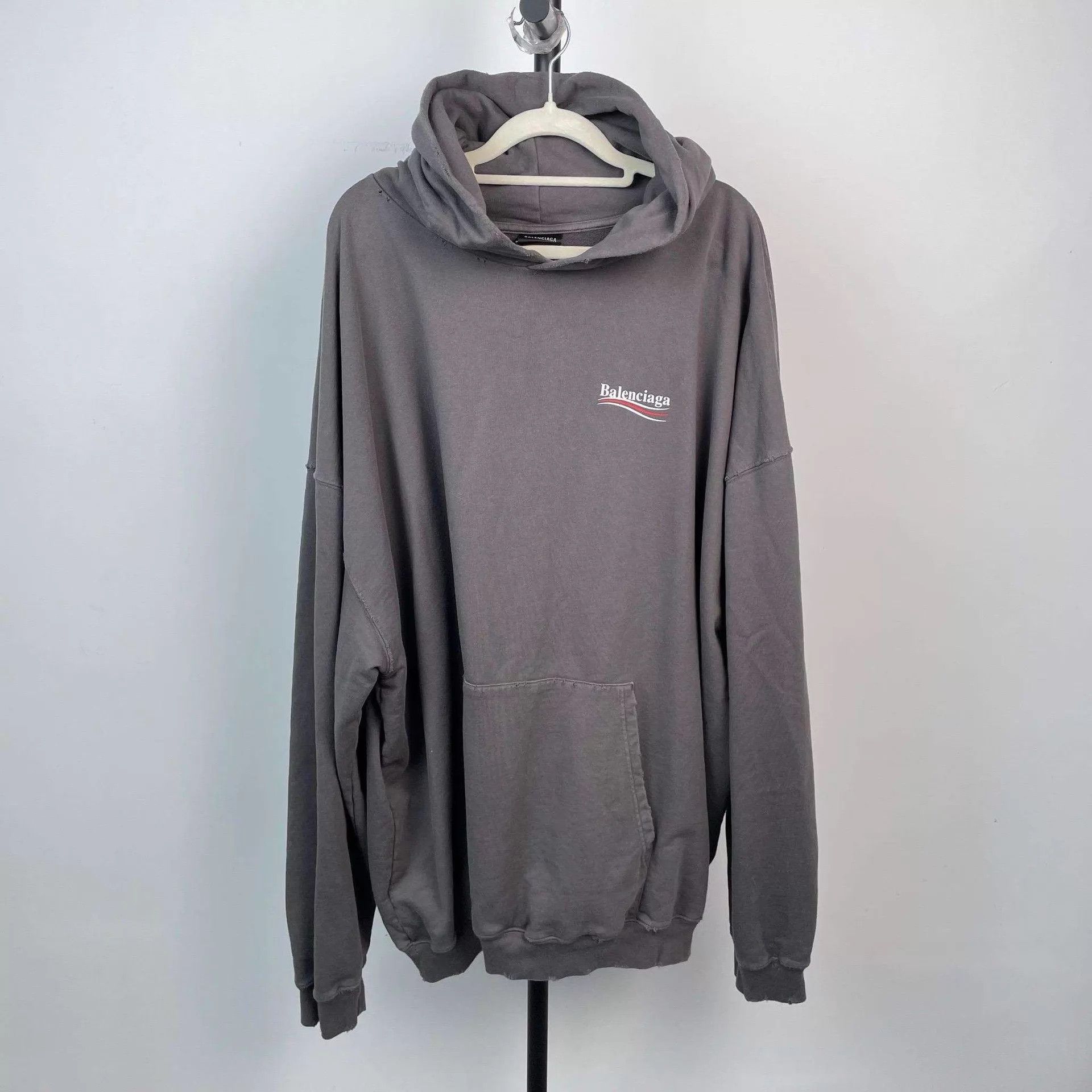 Balenciaga Balenciaga logo print sweatshirt XL Size US XL / EU 56 / 4 - 1 Thumbnail