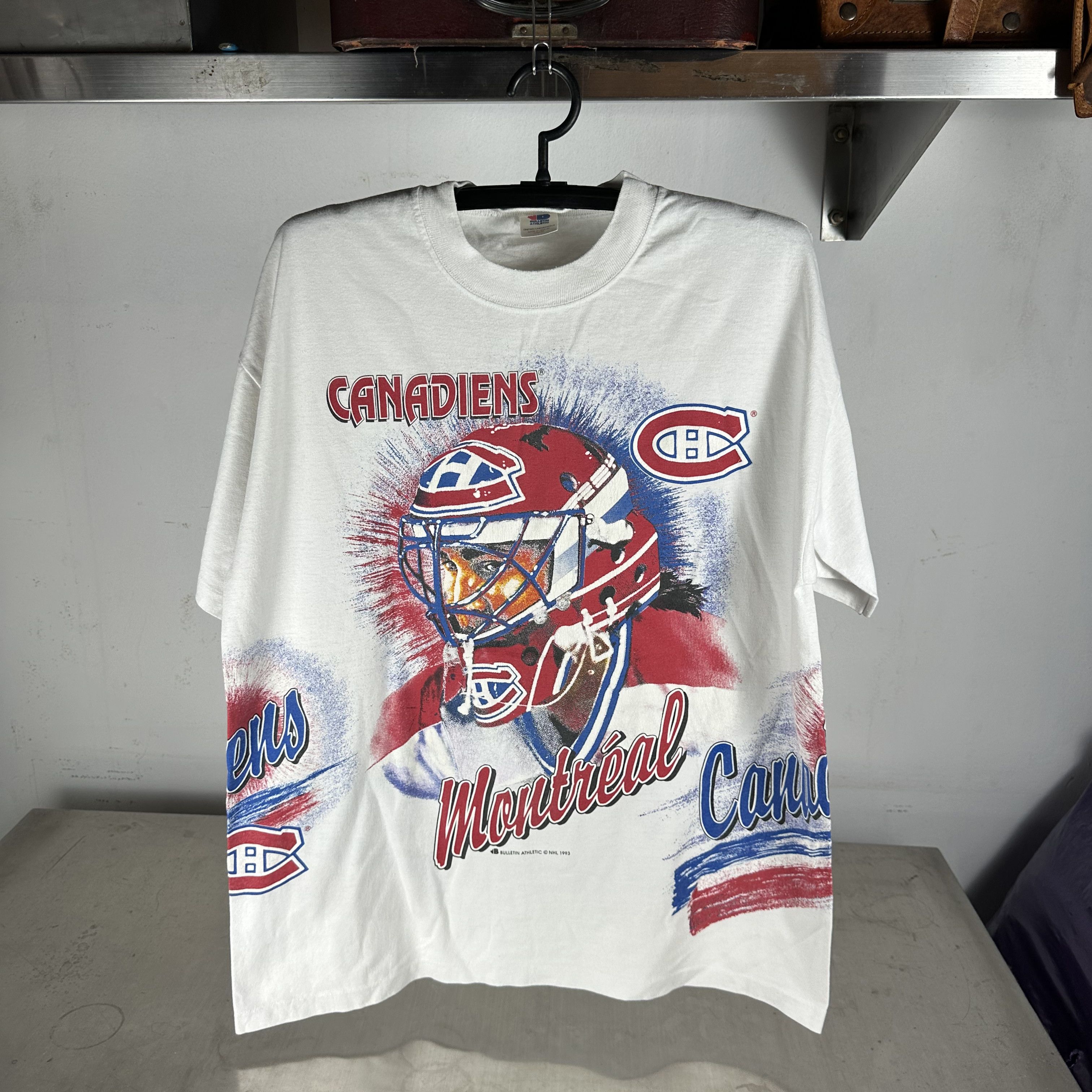 Vintage 1993 Montreal Canadiens Bulletin Athletic AOP NHL T-shirt Size US XL / EU 56 / 4 - 1 Thumbnail