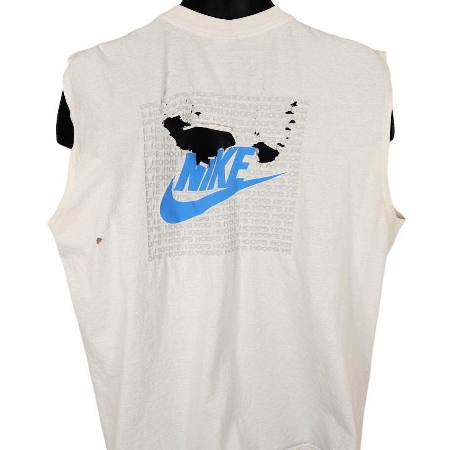 Nike Vintage Nike Basketball T Shirt Mens Size XL White Y2K Sleev Size US XL / EU 56 / 4 - 1 Thumbnail
