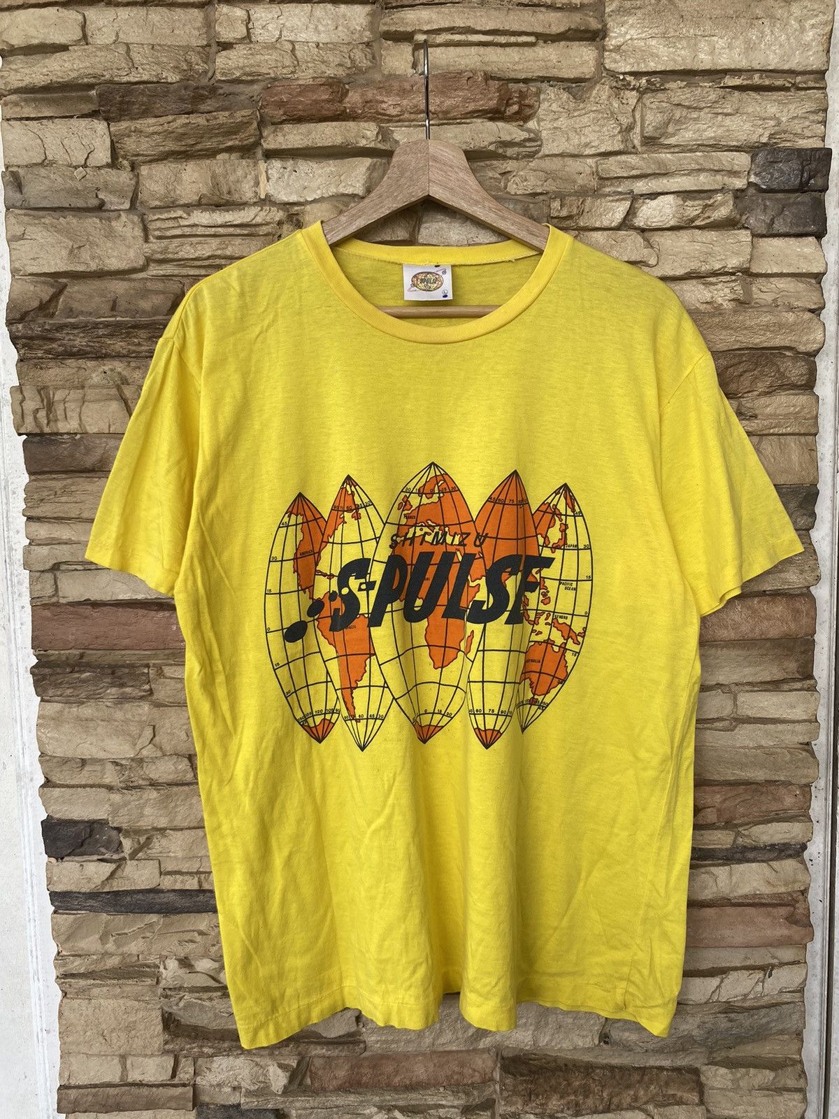 Vintage Vintage 90s Shimizu S Pulse League Japan Club Football Tees Size US L / EU 52-54 / 3 - 1 Thumbnail