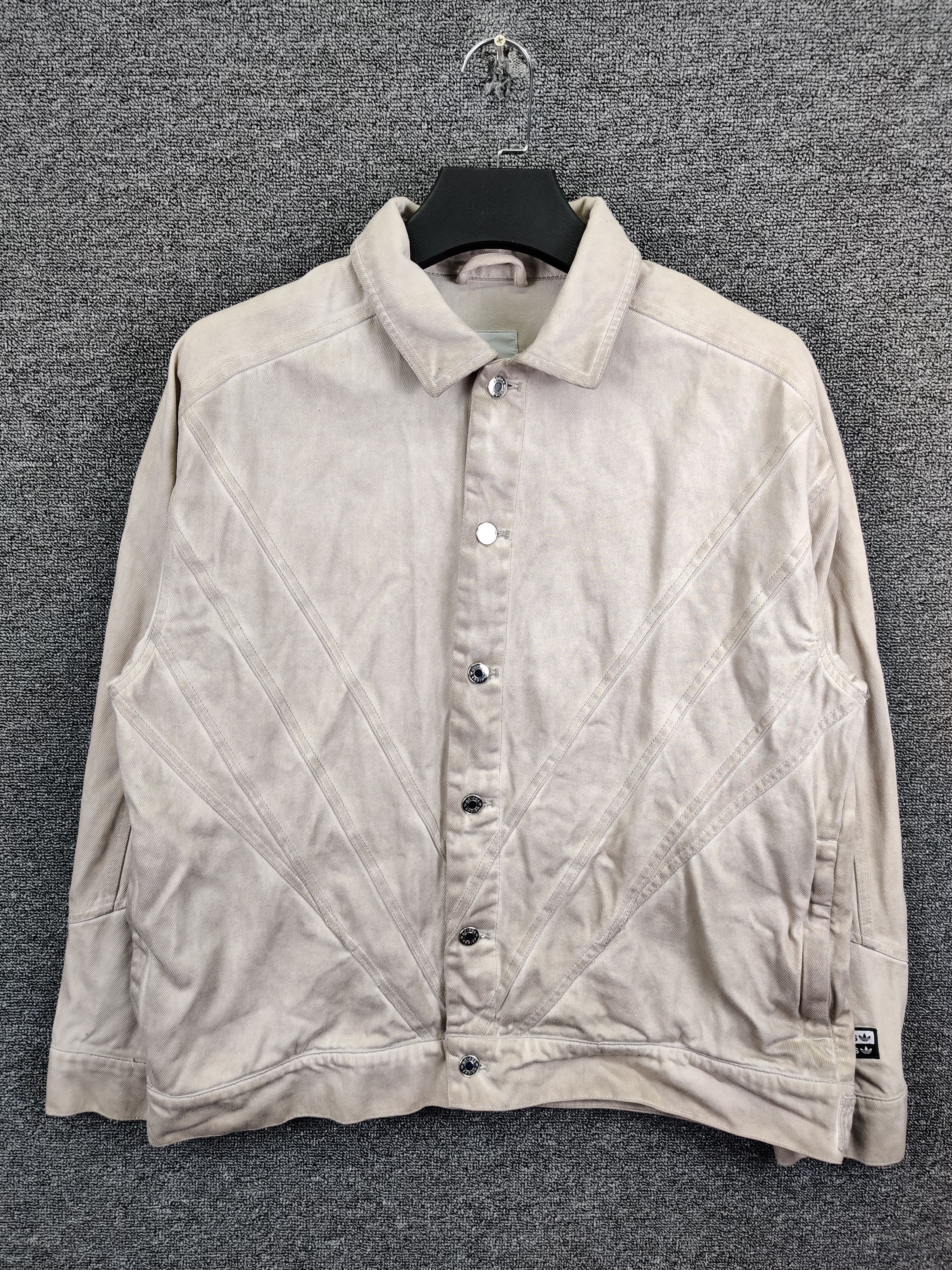 Adidas Vintage Adidas Denim Trucker Jacket Nice Design Size US L / EU 52-54 / 3 - 1 Thumbnail