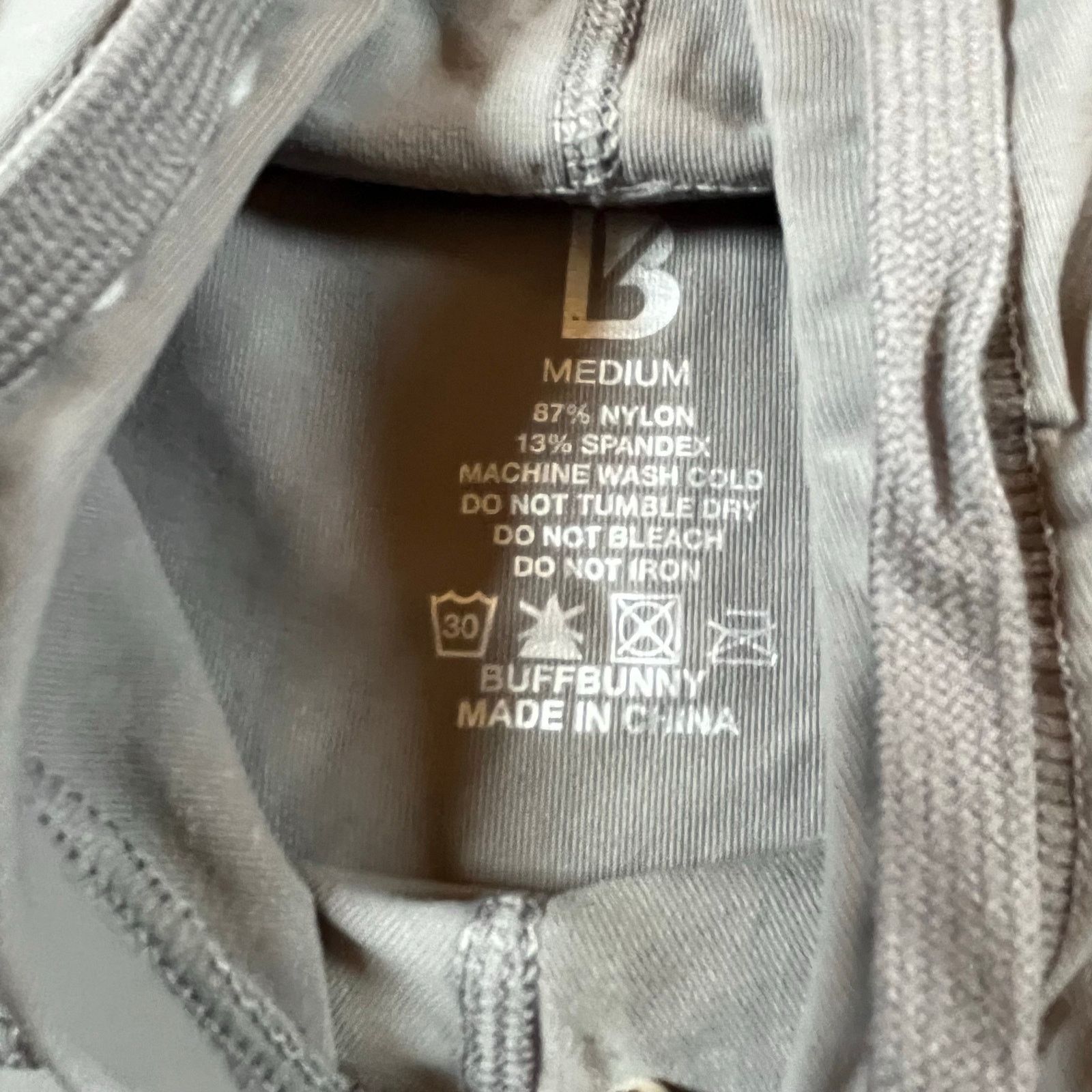 Other NWOT BuffBunny Cropped Hooded Pullover - size Medium - Gray Size M / US 6-8 / IT 42-44 - 4 Thumbnail