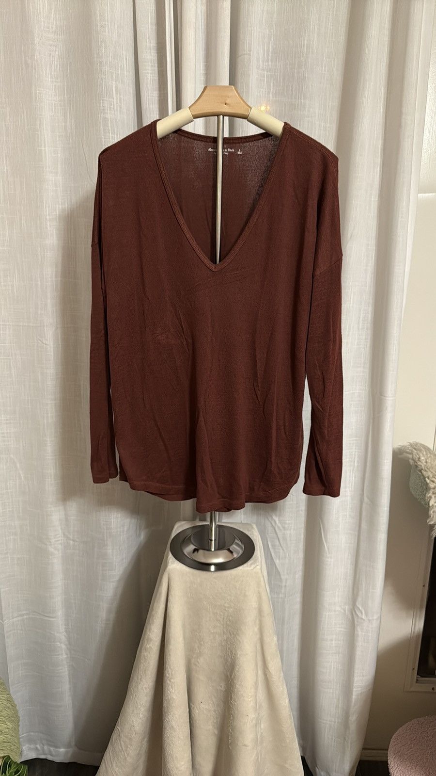 Abercrombie & Fitch Abercrombie & Fitch Soft A&F Cozy Top in Brown/Burgandy Size L / US 10 / IT 46 - 1 Thumbnail