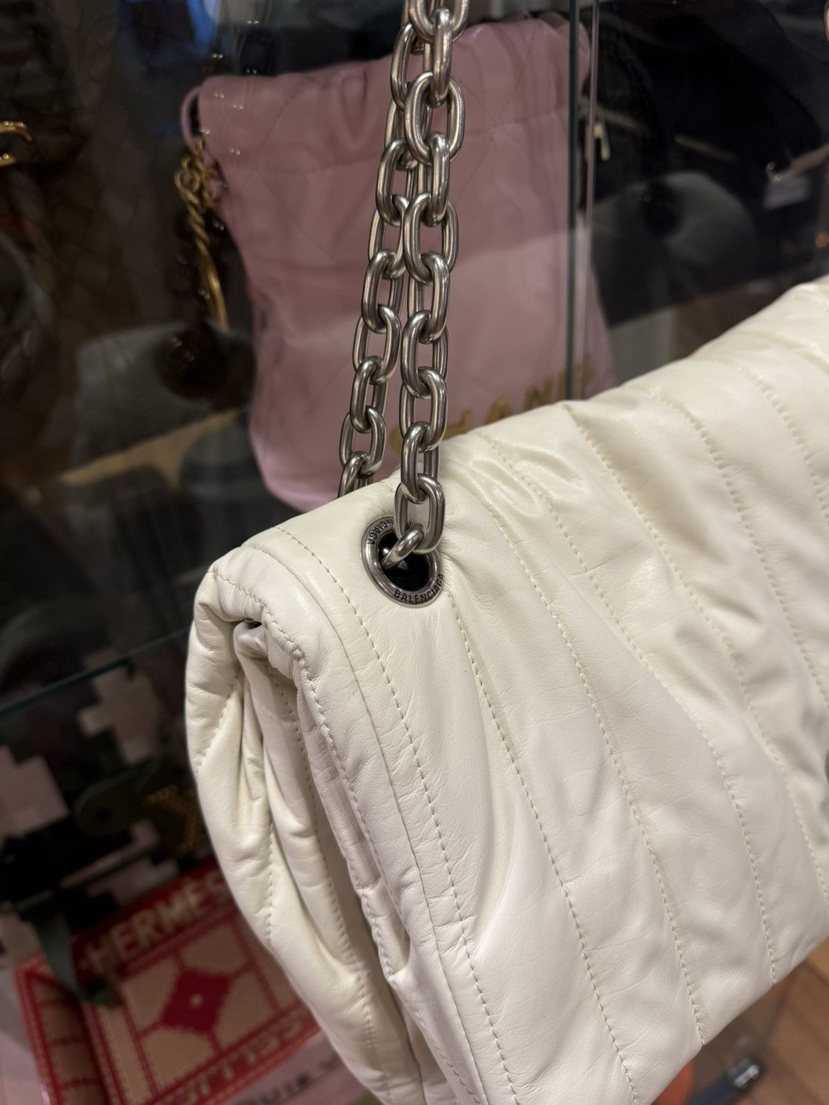 Balenciaga Balenciaga Monaco Quilted Chain Bag Medium White Size ONE SIZE - 3 Thumbnail