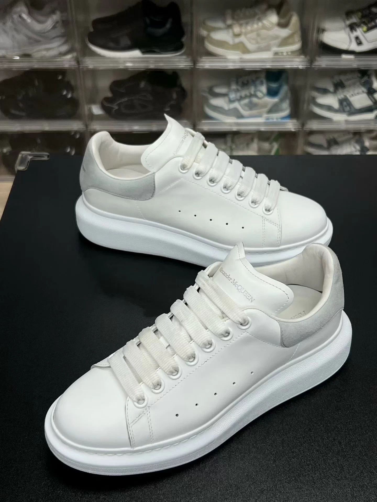 Alexander McQueen MCQ Gray/White Suede Low-Top Sneakers 39 (Fits 40-41) Size US 6 / EU 39 - 1 Thumbnail