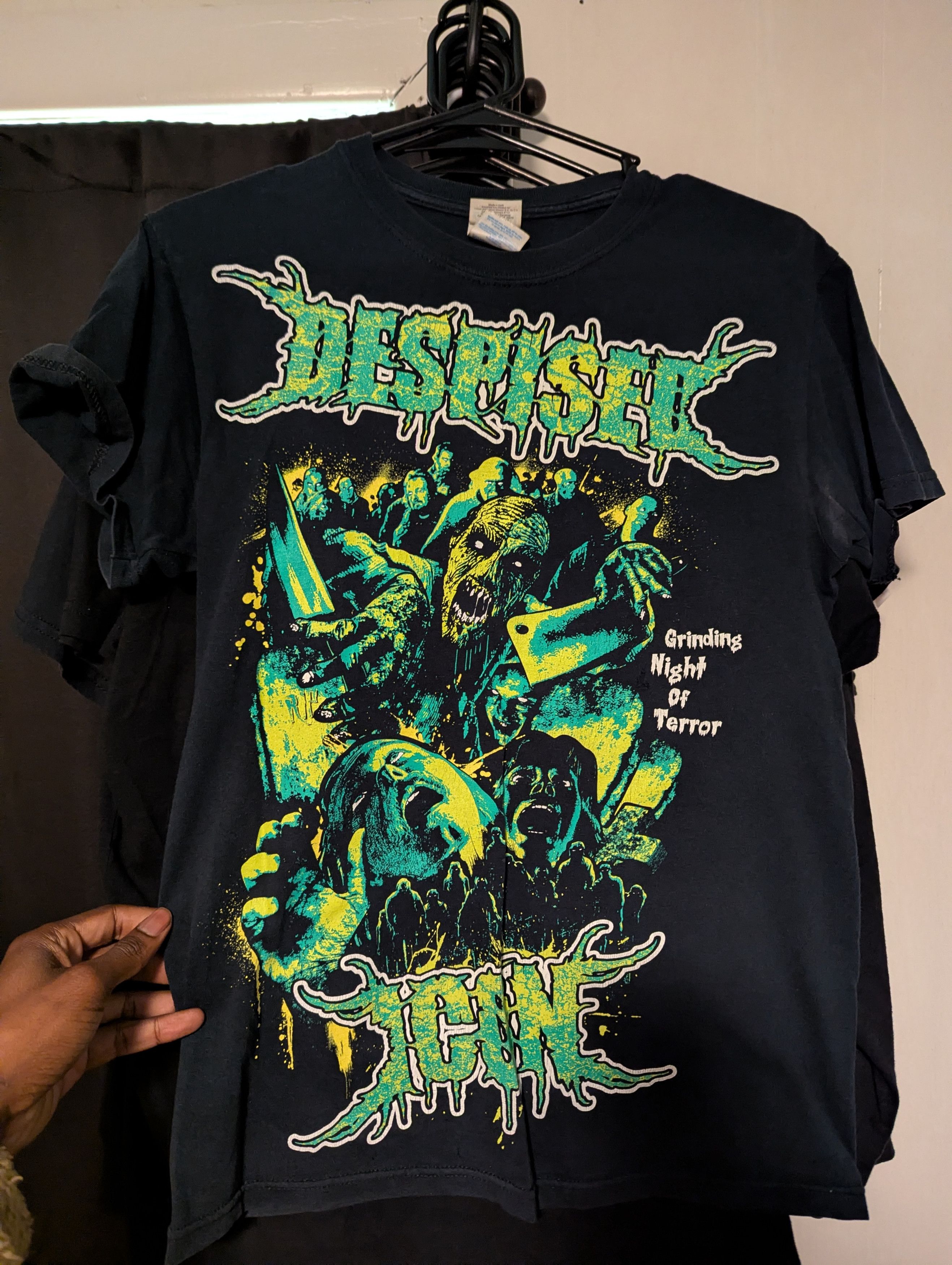 Gildan Despised Icon - Grinding night of terror (SMALL) Size US S / EU 44-46 / 1 - 1 Thumbnail