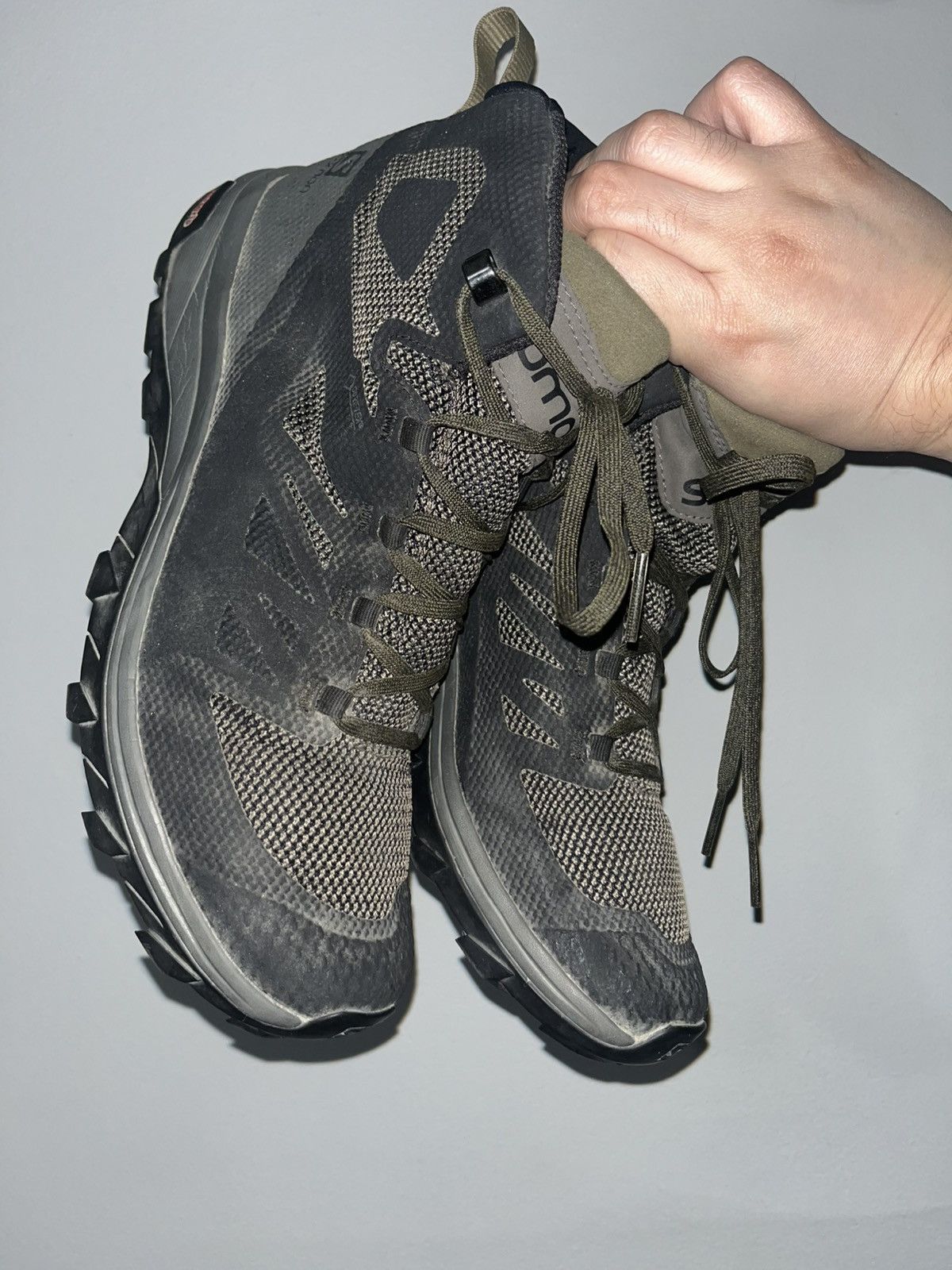 Salomon Salomon Outline GTX hiking boots Size US 10 / EU 43 - 3 Thumbnail