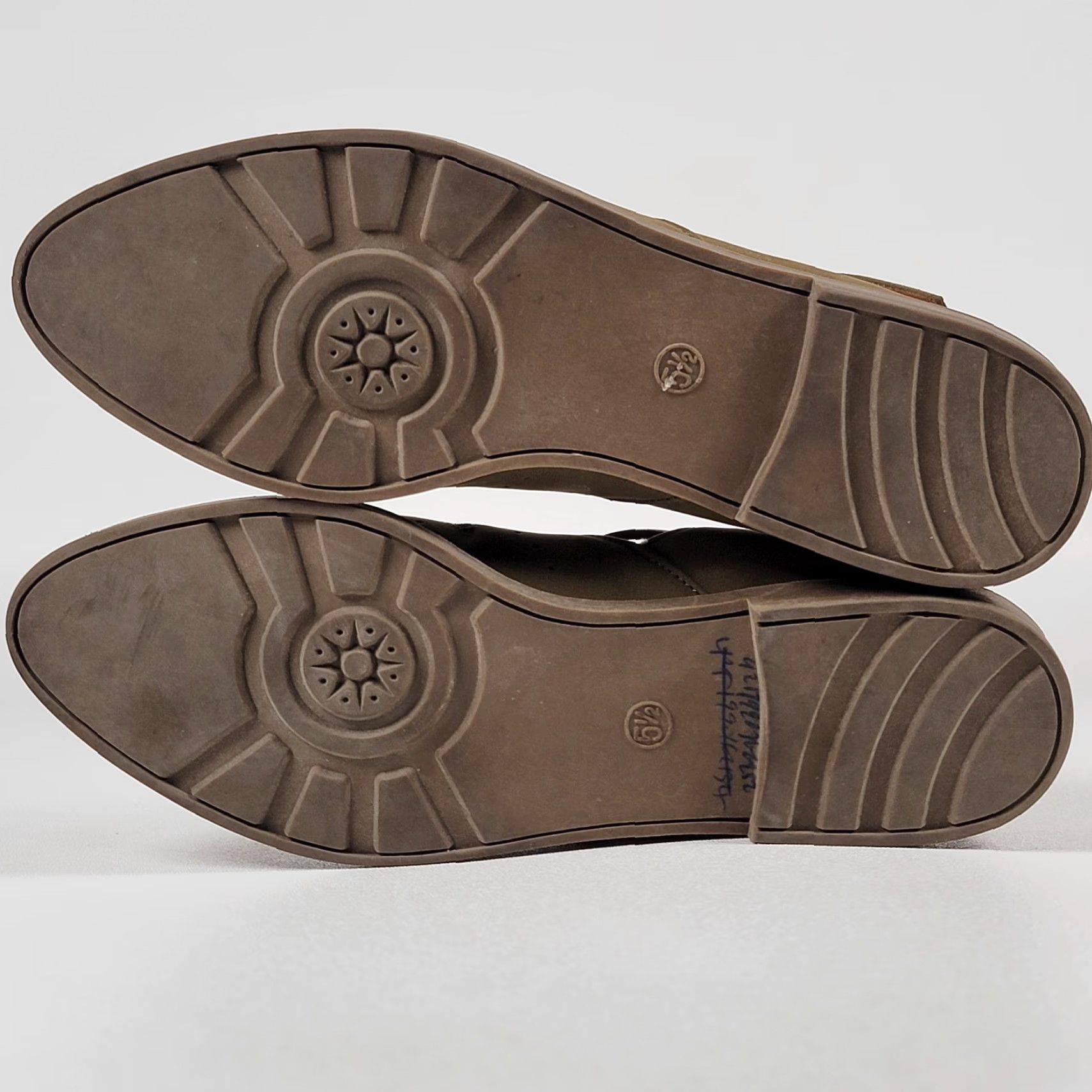 Vintage Brass Plum Comfort T Strap Mary Jane Flat Women 5.5 US Brown Leather Size US 6 / IT 36 - 5 Thumbnail