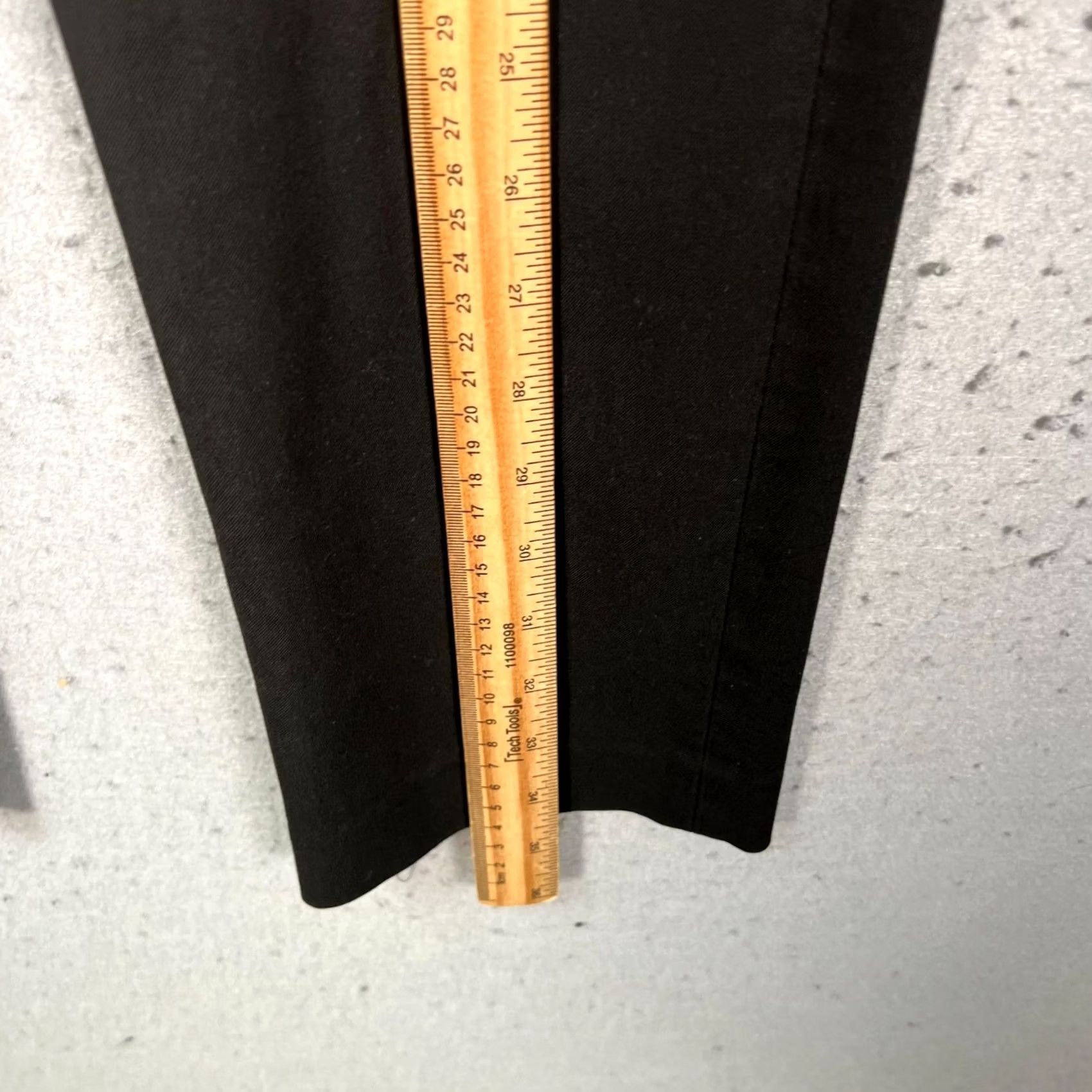 Uniqlo Uniqlo Pants Womens Size Medium Black Straight-Leg Ankle Polyester Blend Size 32" / US 10 / IT 46 - 5 Thumbnail