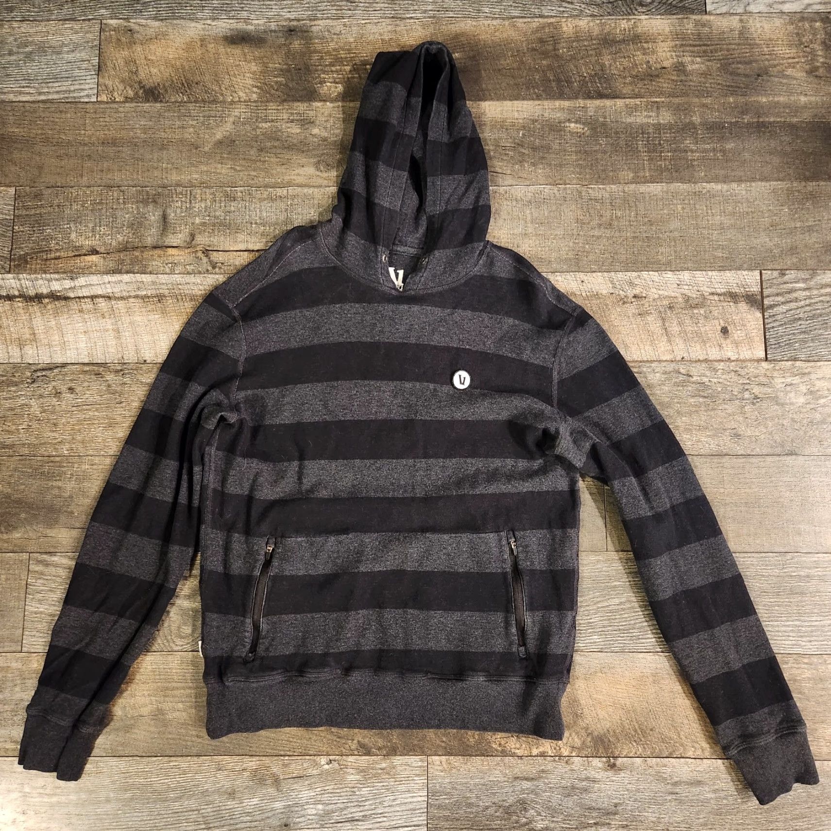 Vuori Vuori Hoodie Mens M Clark Gray Striped Lightweight Pullover Long Sleeve Pullover Gray Striped Lightweight Clark Hoodie Mens M Size US M / EU 48-50 / 2 - 2 Thumbnail