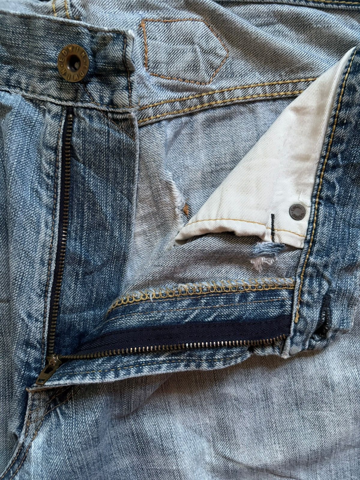 Edwin SALES🔥Vintage Edwin Buckle Back Distressed Baggy Jean Short Size US 35 - 13 Thumbnail