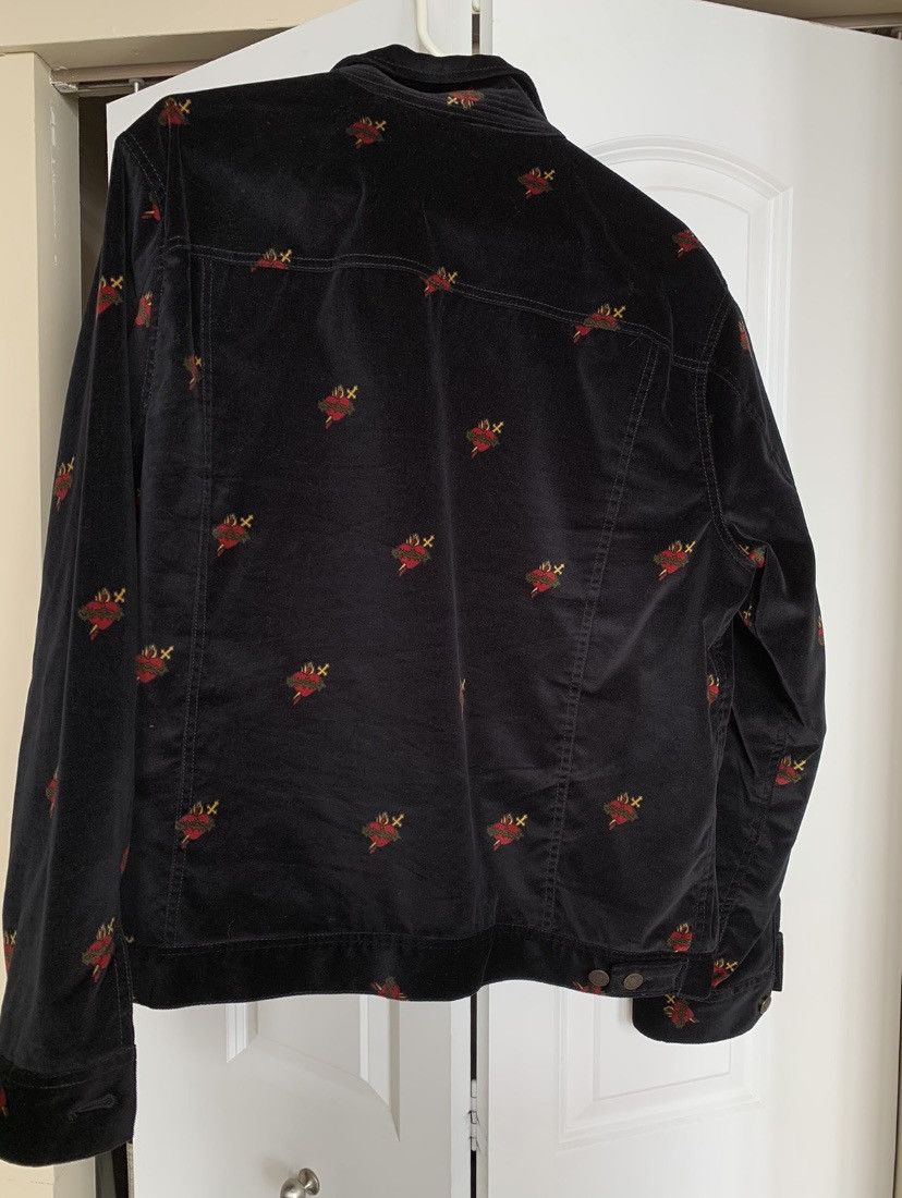 Supreme SUPREME VELVET TRUCKER JACKET BLACK SACRED HEARTS XL FW17 Size US XL / EU 56 / 4 - 4 Thumbnail