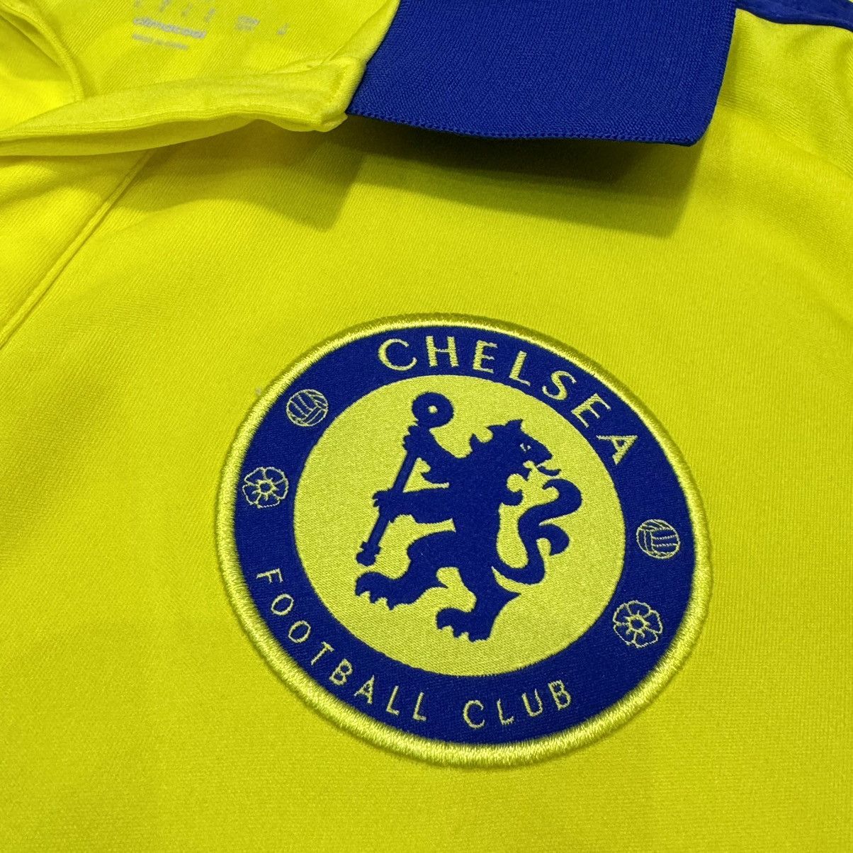Adidas Chelsea 14/15 away shirt #26 Terry Size US S / EU 44-46 / 1 - 4 Thumbnail