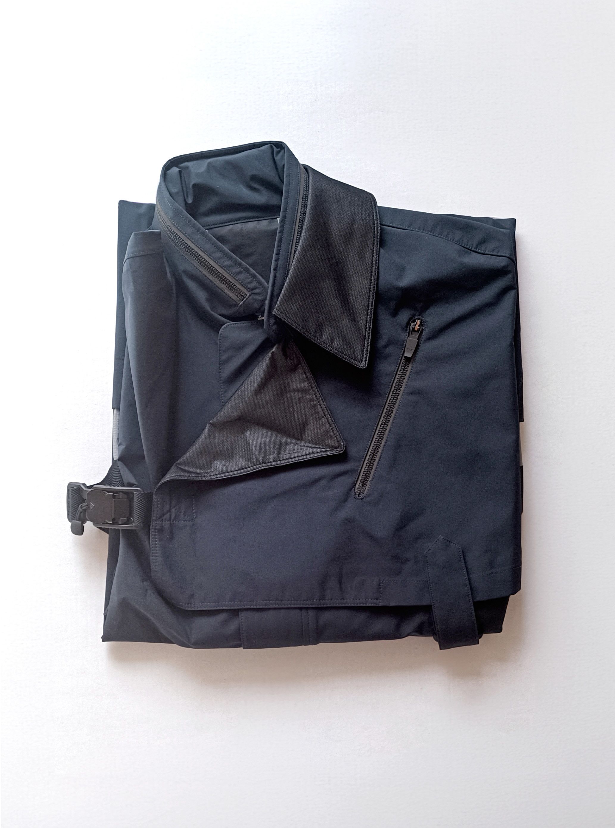 Adidas Y-3 CH1 Terrex Hooded Poncho FW20 CHAPTER 1 COLLECTION Size US XS / EU 42 / 0 - 8 Thumbnail