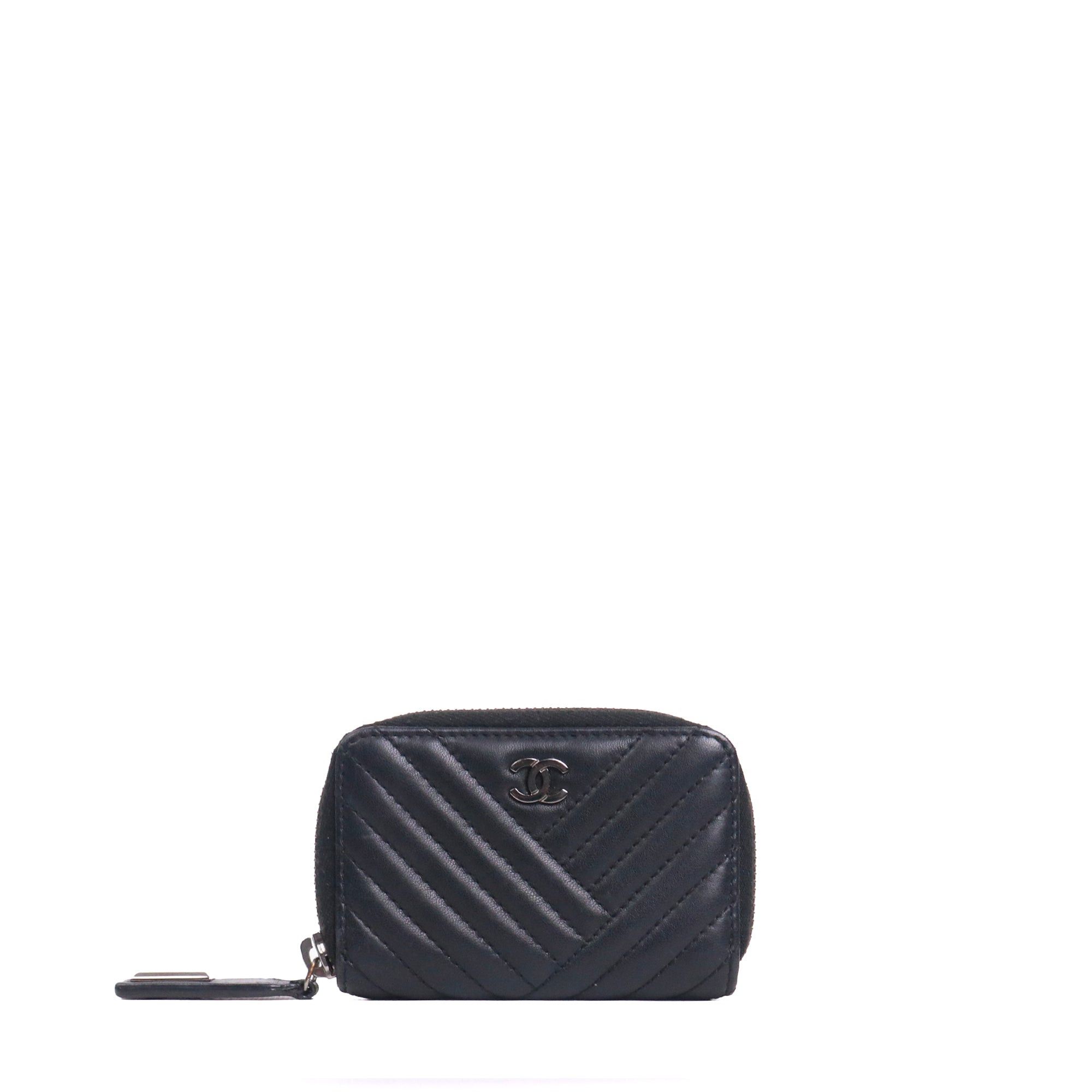 Chanel CHANEL - Chanel zipped wallet in black chevron leather Size ONE SIZE - 1 Thumbnail