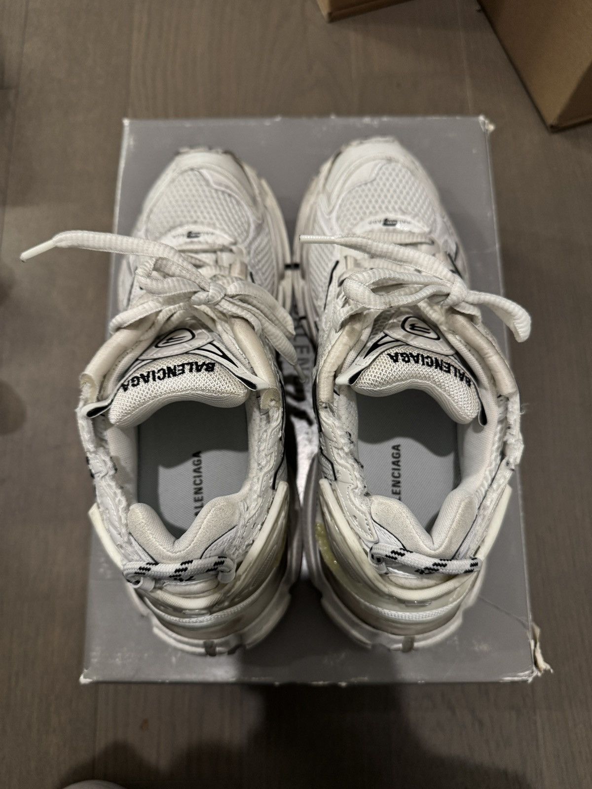 Balenciaga Balenciaga Runner Sneaker Size US 9 / EU 42 - 7 Thumbnail