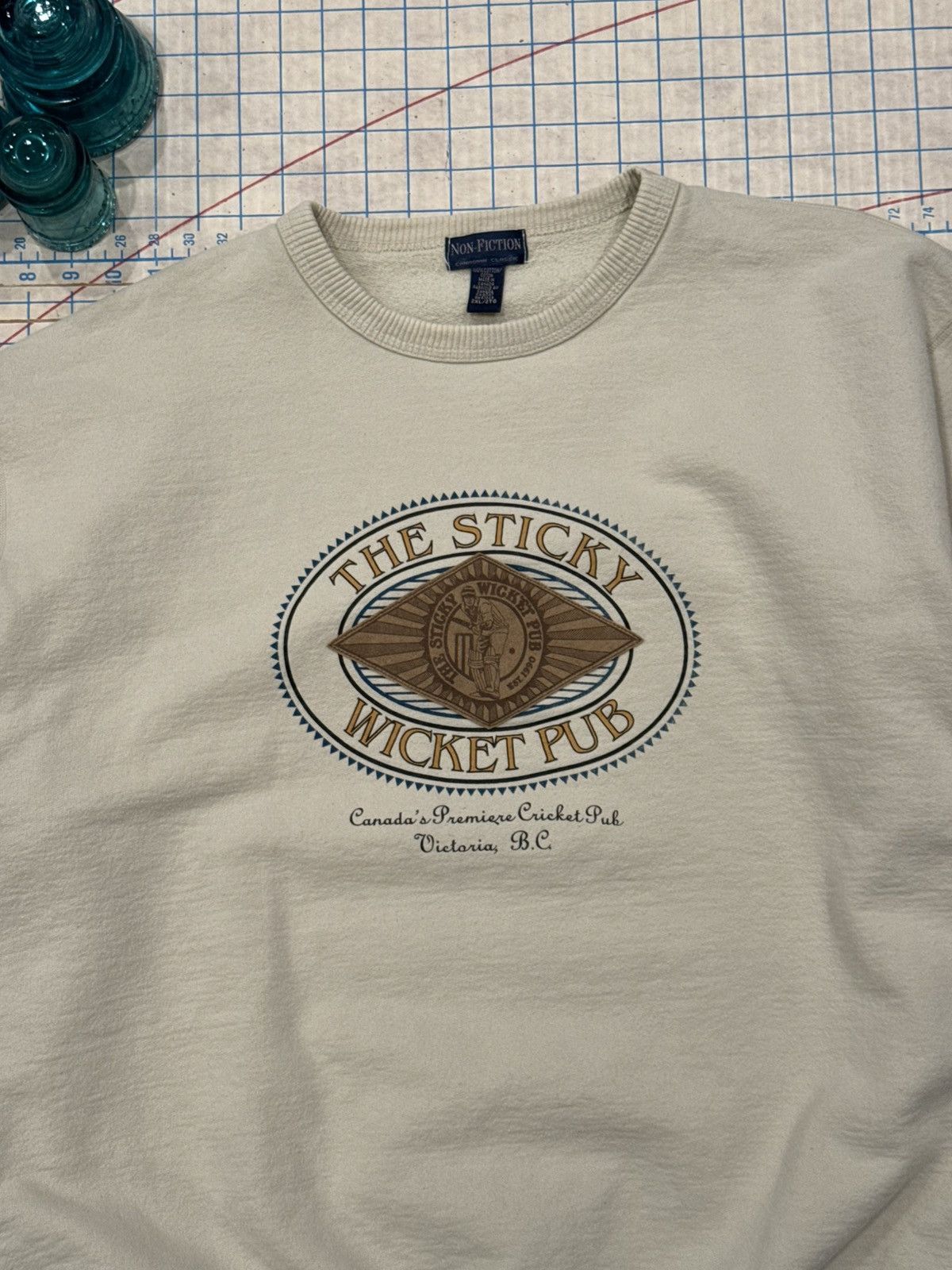 Vintage Vintage The Sticky Wicket Cricket Pub Victoria BC Crewneck Size US XXL / EU 58 / 5 - 4 Thumbnail