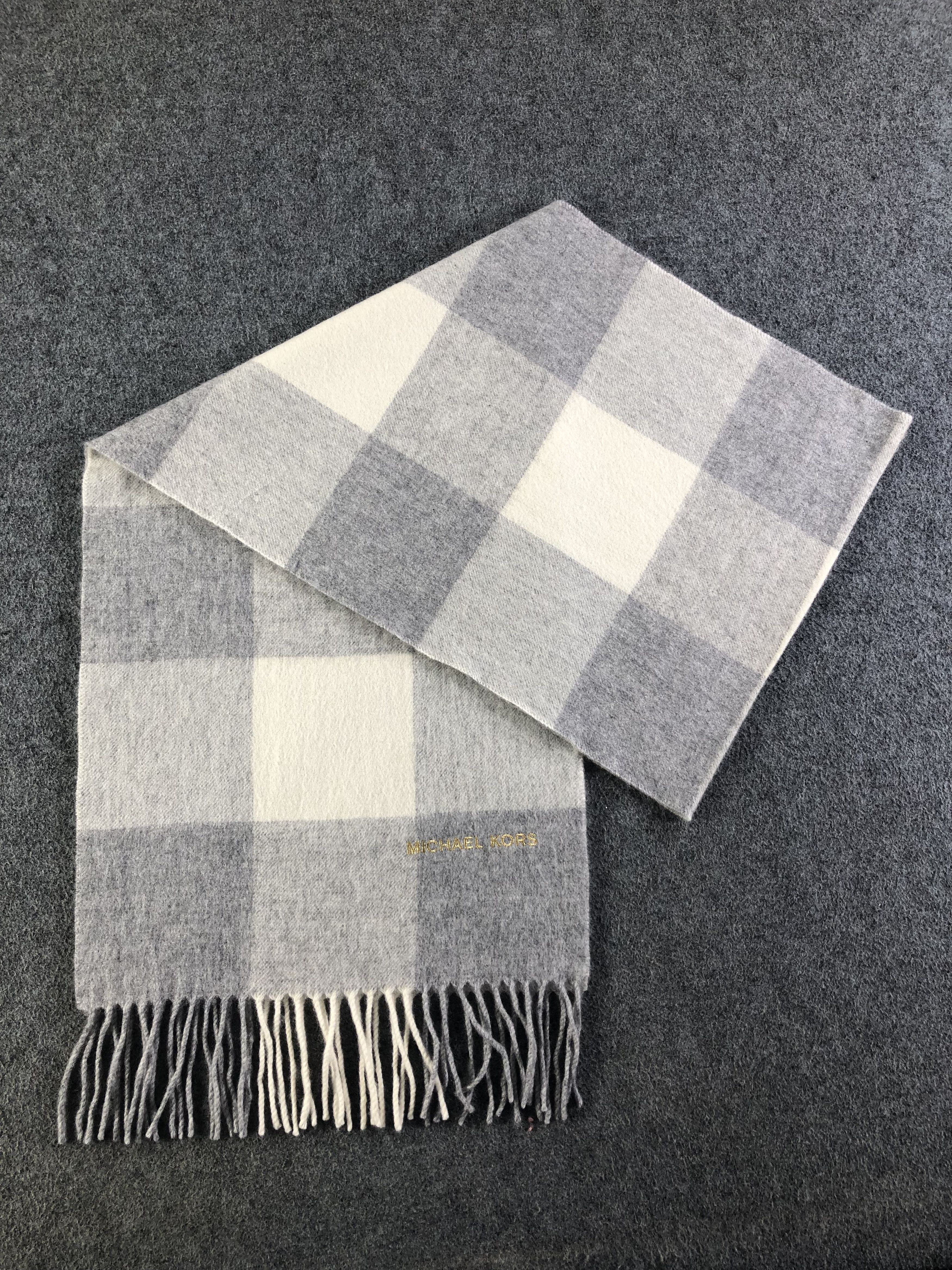 Michael Kors Michael Kors Scarf / Muffler / Neckwear Size ONE SIZE - 6 Thumbnail