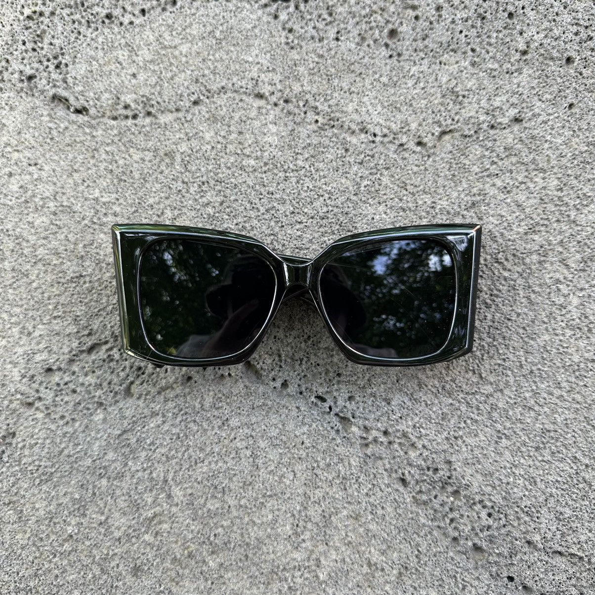 Other Y2K Unisex Sunglasses Retro Fashion Shades QB6107-01 Size ONE SIZE - 1 Thumbnail