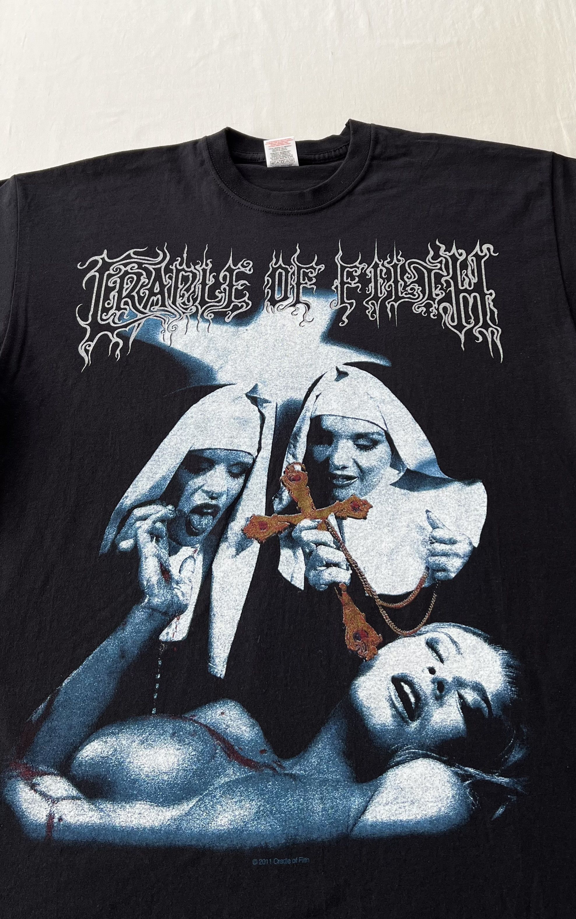 Band Tees Vintage 2011 Cradle of Filth F*ck Your God Black T-shirt Size US M / EU 48-50 / 2 - 3 Thumbnail