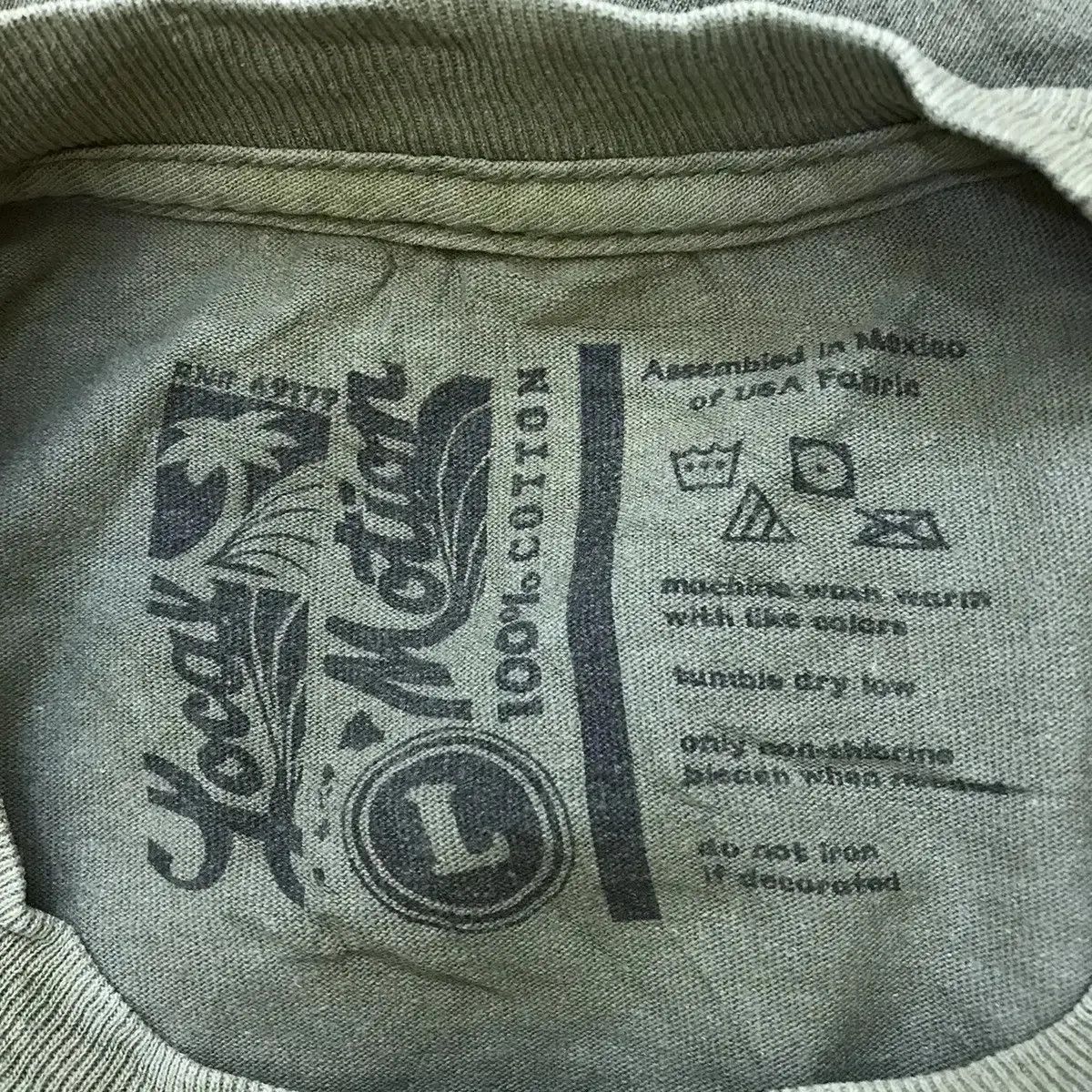 Vintage Vintage LOCAL MOTION SURFING Longboard For Life Tee Shirt Size US L / EU 52-54 / 3 - 5 Thumbnail