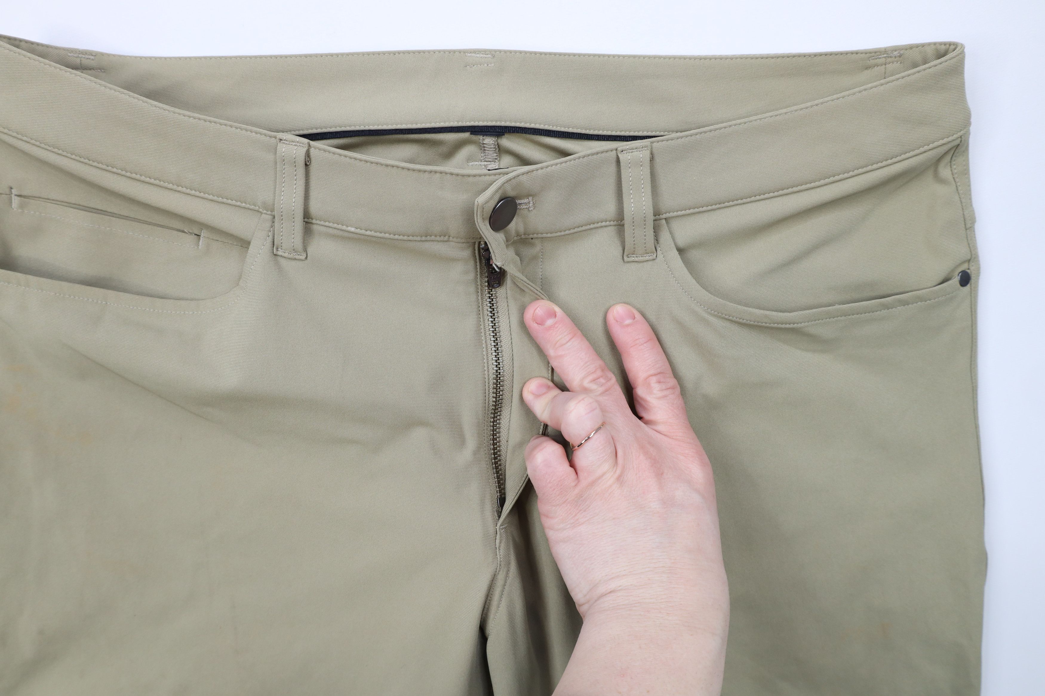 Lululemon × Vintage Lululemon Straight Leg ABC Chinos Chino Pants Khaki Tan Size US 34 / EU 50 - 8 Thumbnail