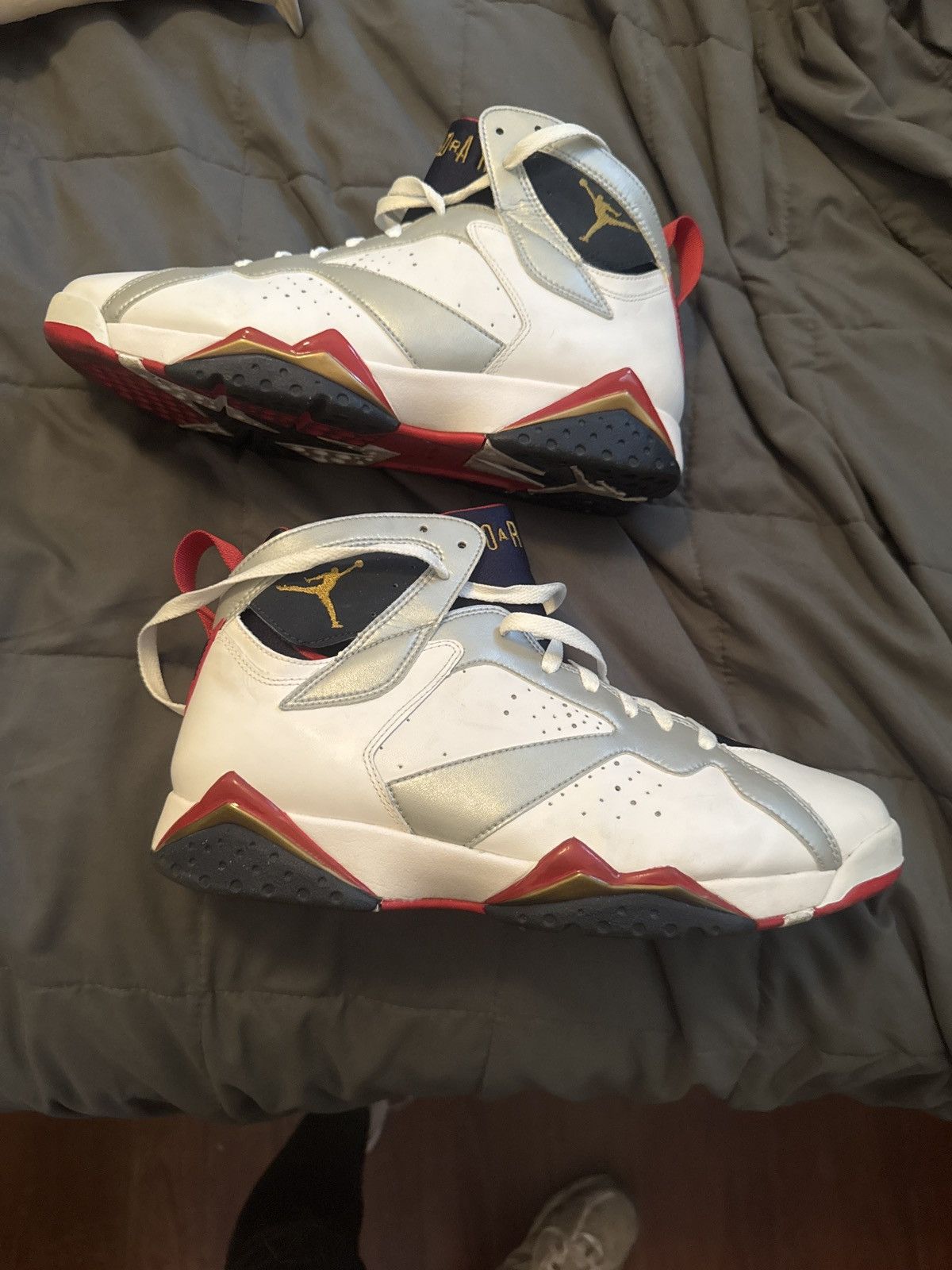 Jordan Brand Jordan white tennis shoes Size US 11 / EU 44 - 1 Thumbnail