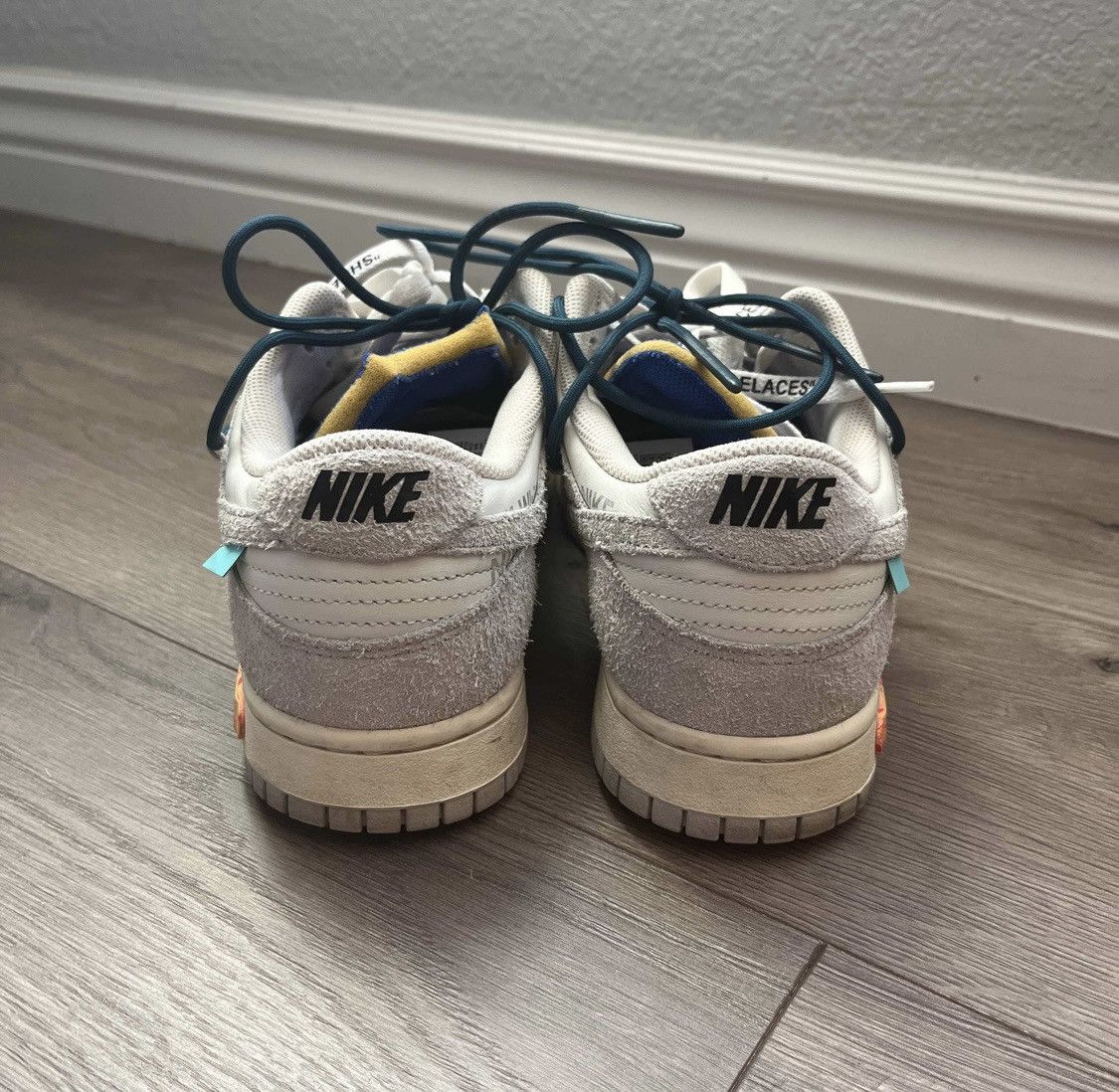 Nike × Off-White Off White x Nike Dunk Low “Lot 06 of 50” Size US 10 / EU 43 - 4 Thumbnail