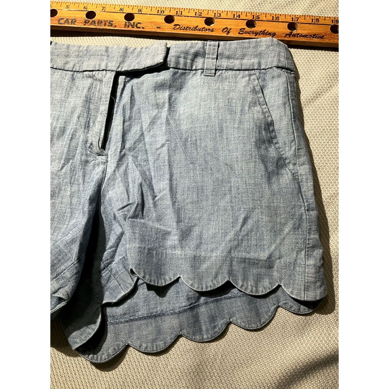 J.Crew VINTAGE J Crew Shorts Womens 10 Blue Sailor Chambray Scalloped Chino Preppy Size 32" / US 10 / IT 46 - 5 Thumbnail