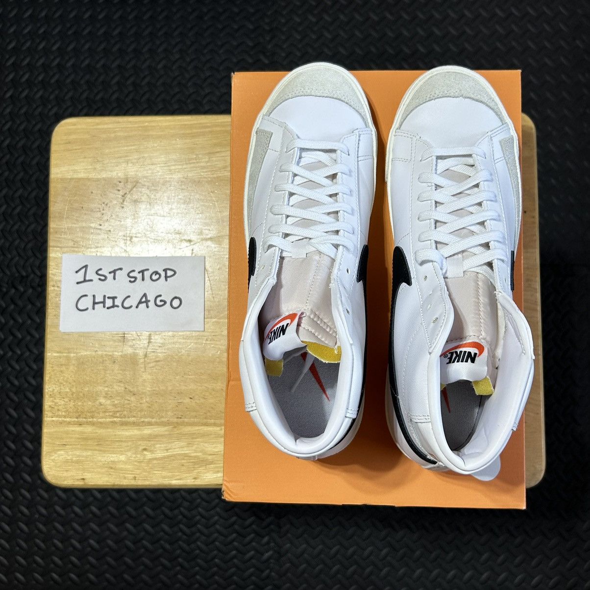 Nike Nike Blazer Mid 77 Shoes Womens Size 12 White CZ1055-100 NEW Size US 12 / IT 42 - 5 Thumbnail