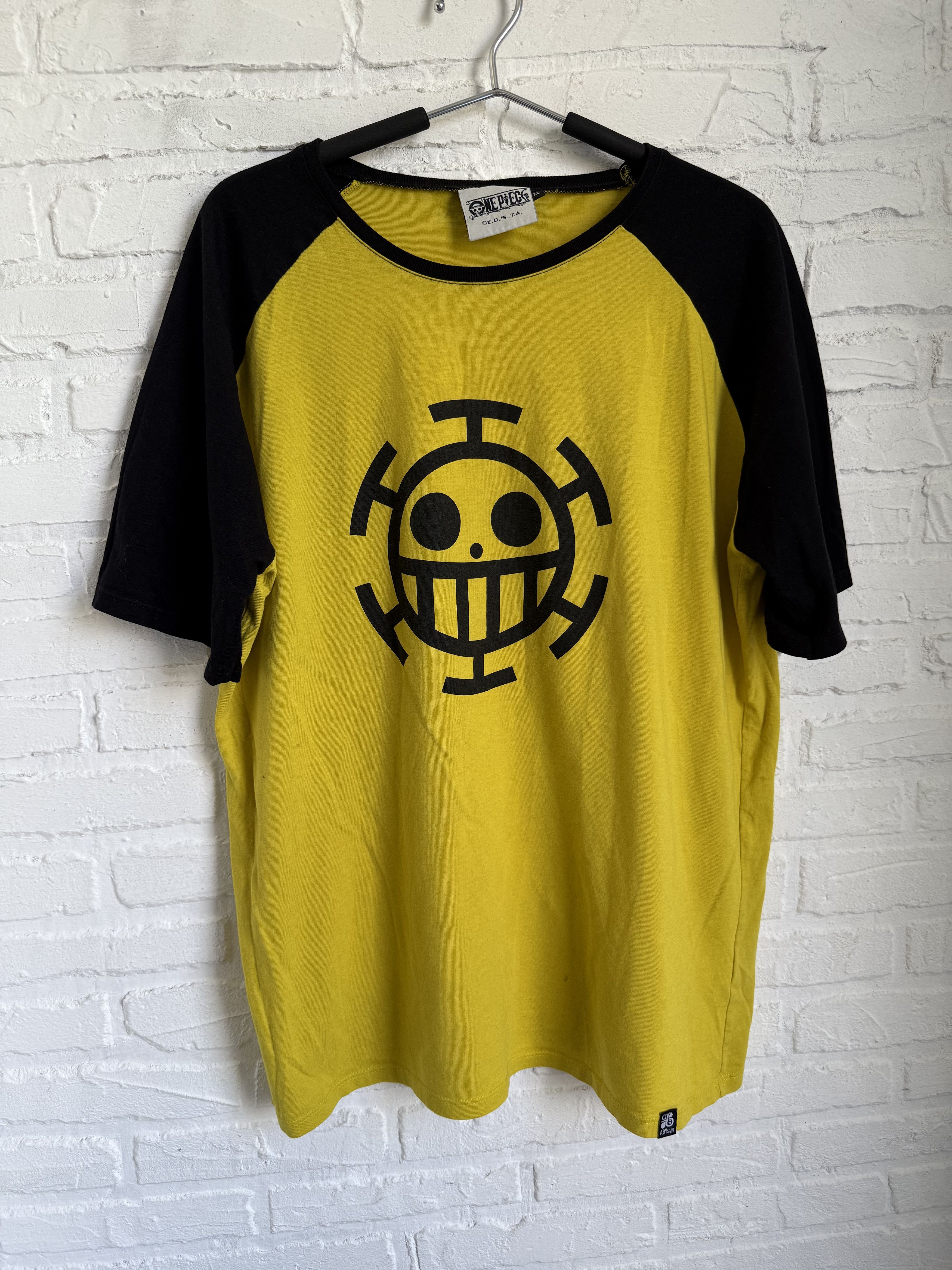 Cartoon Network Vintage One Piece anime t-shirt Size US XL / EU 56 / 4 - 1 Thumbnail