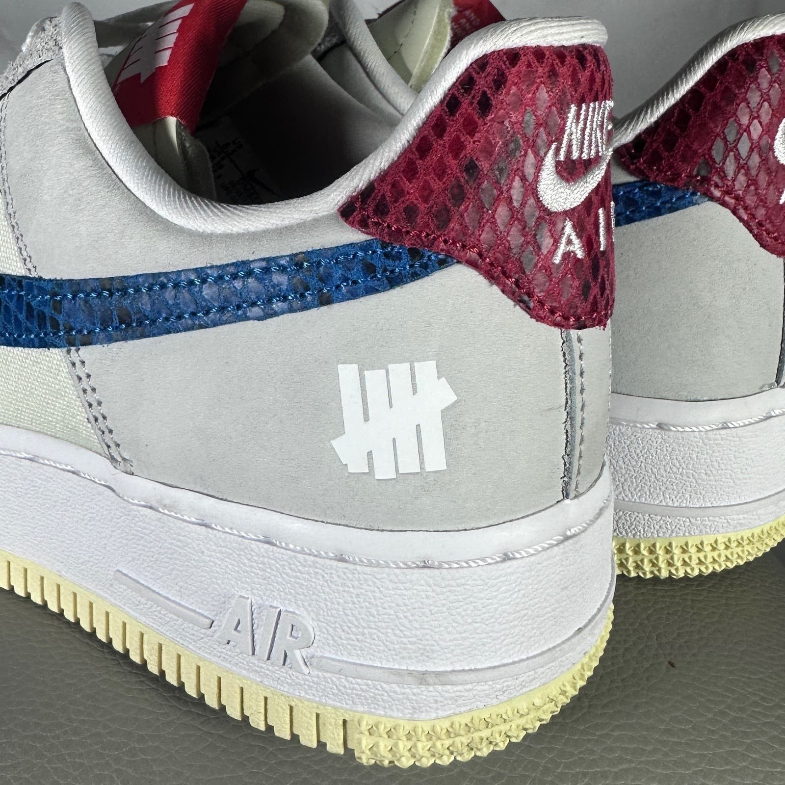 Nike × Undefeated Air Force 1 Low ‘5 On It’ Size US 8 / IT 38 - 3 Thumbnail