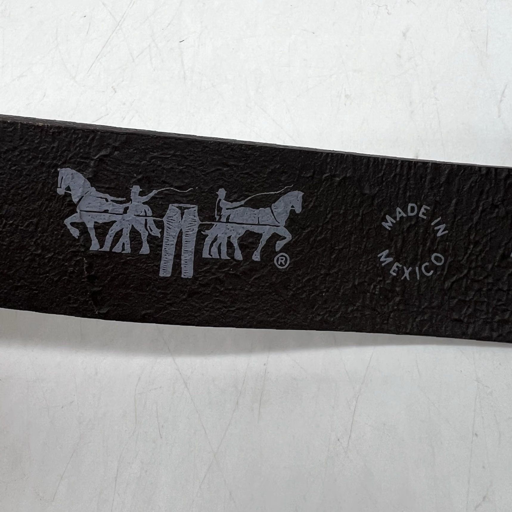 Levi's Levi's Belt Unisex Brown Bovine Genuine Leather 32/80 Western Dress Casual Adjustable Buckle Belt Size 32 - 3 Thumbnail