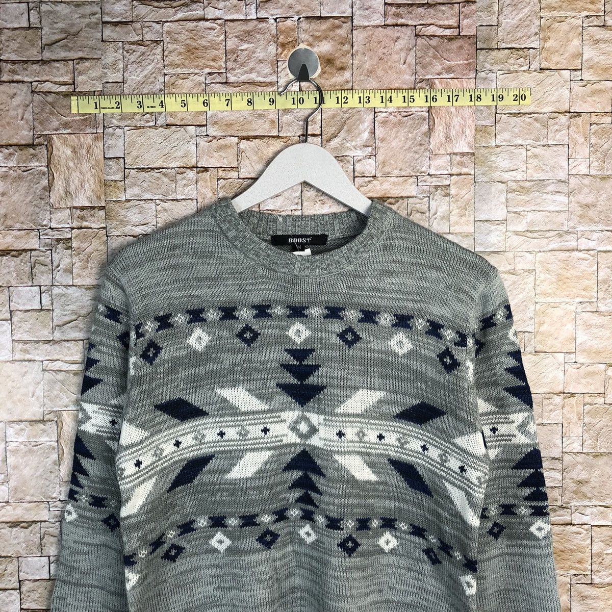 Vintage Boost Grey navajo art design sweatshirt Knitwear #A257 Size US S / EU 44-46 / 1 - 2 Thumbnail