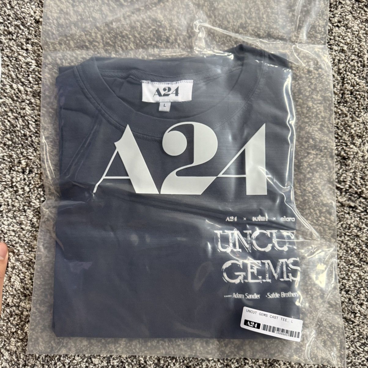 A24 Brand New Uncut Gems Cast Tee Never Opened A24 Size Large Size US L / EU 52-54 / 3 - 1 Thumbnail