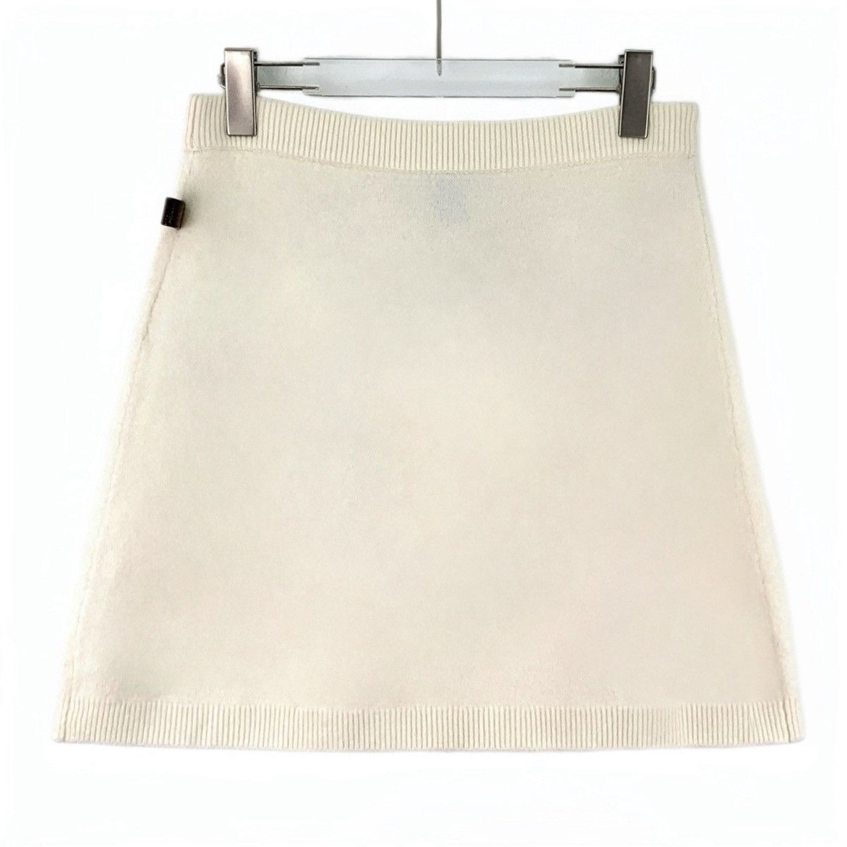 Louis Vuitton Louis Vuitton Beige Monogram Leather Label Skirt K26WX Size 28" / US 6 / IT 42 - 2 Thumbnail