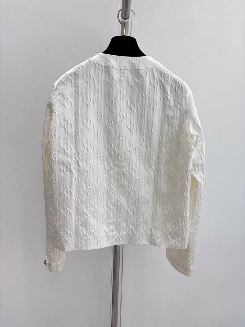 Chanel Chanel White dark flower relief jacket Size XS / US 0-2 / IT 36-38 - 2 Thumbnail