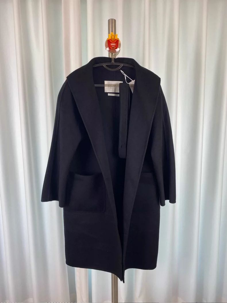 Max Mara Classic Black Cashmere Bathrobe Coat Jacket