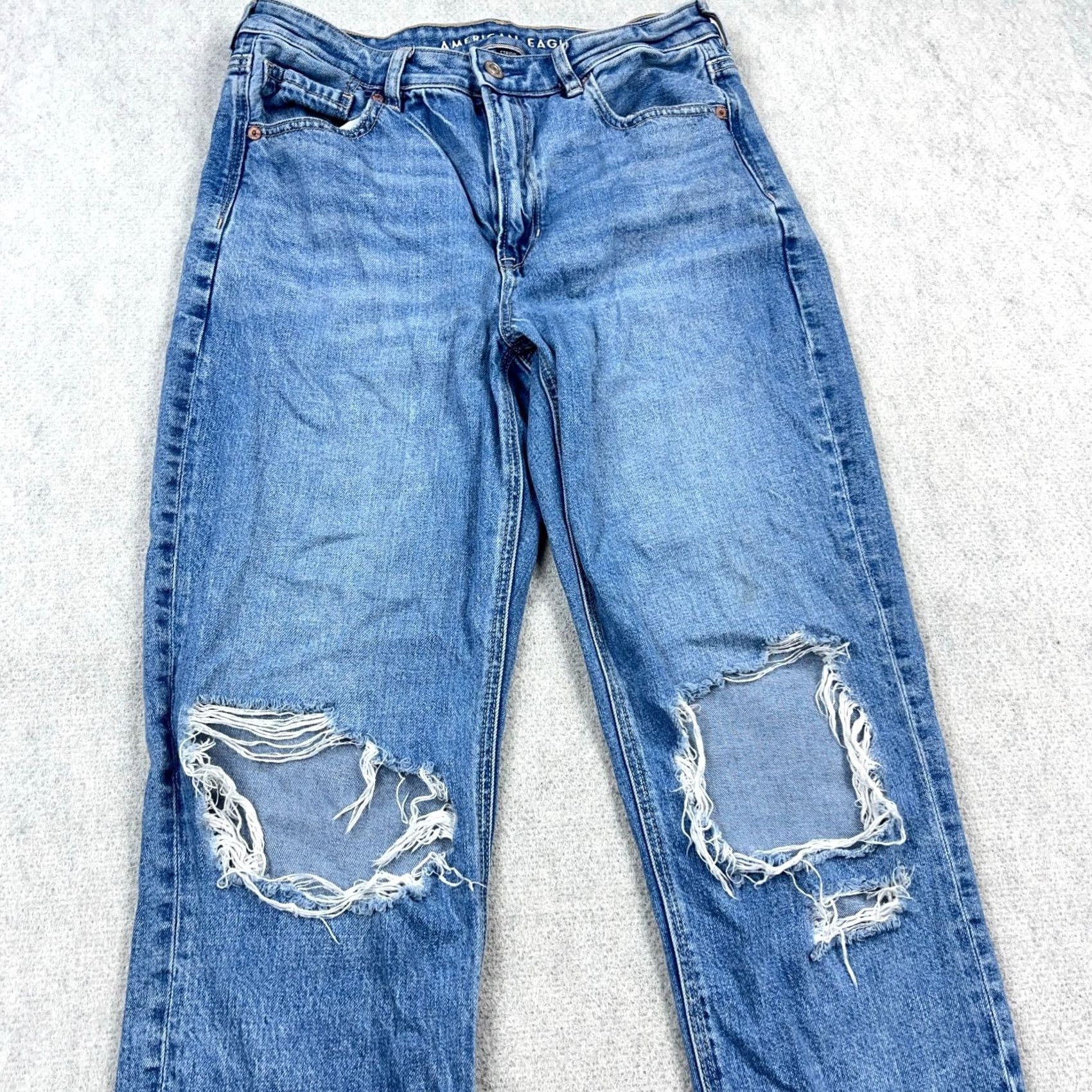 American Eagle Outfitters American Eagle Mom Jeans Women 8 Long Holes Distressed Baggy Stretch Med Wash Size 30" / US 8 / IT 44 - 5 Thumbnail