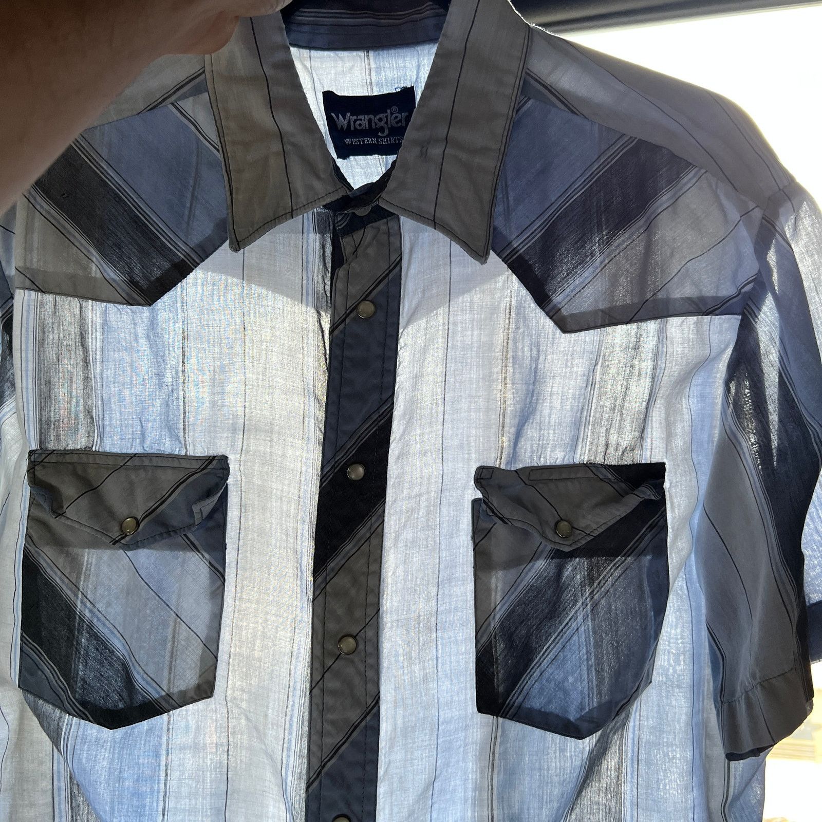 Wrangler VTG Wrangler Men's SS Western Pearl Snap Shirt L 23x29 Size US L / EU 52-54 / 3 - 6 Thumbnail