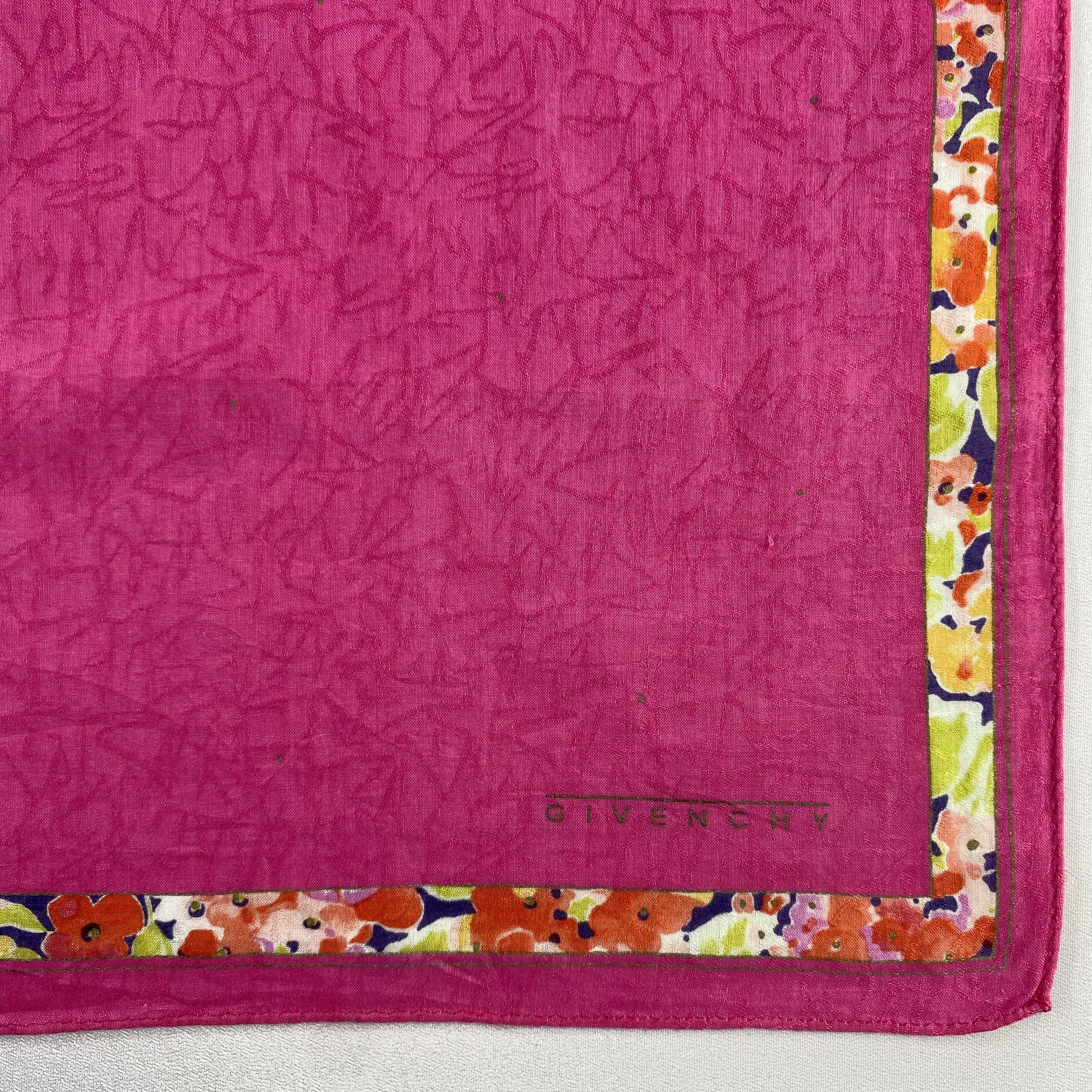 Vintage Givenchy Bandana/ Handkerchief / Neckerchief-P639 Size ONE SIZE - 3 Thumbnail