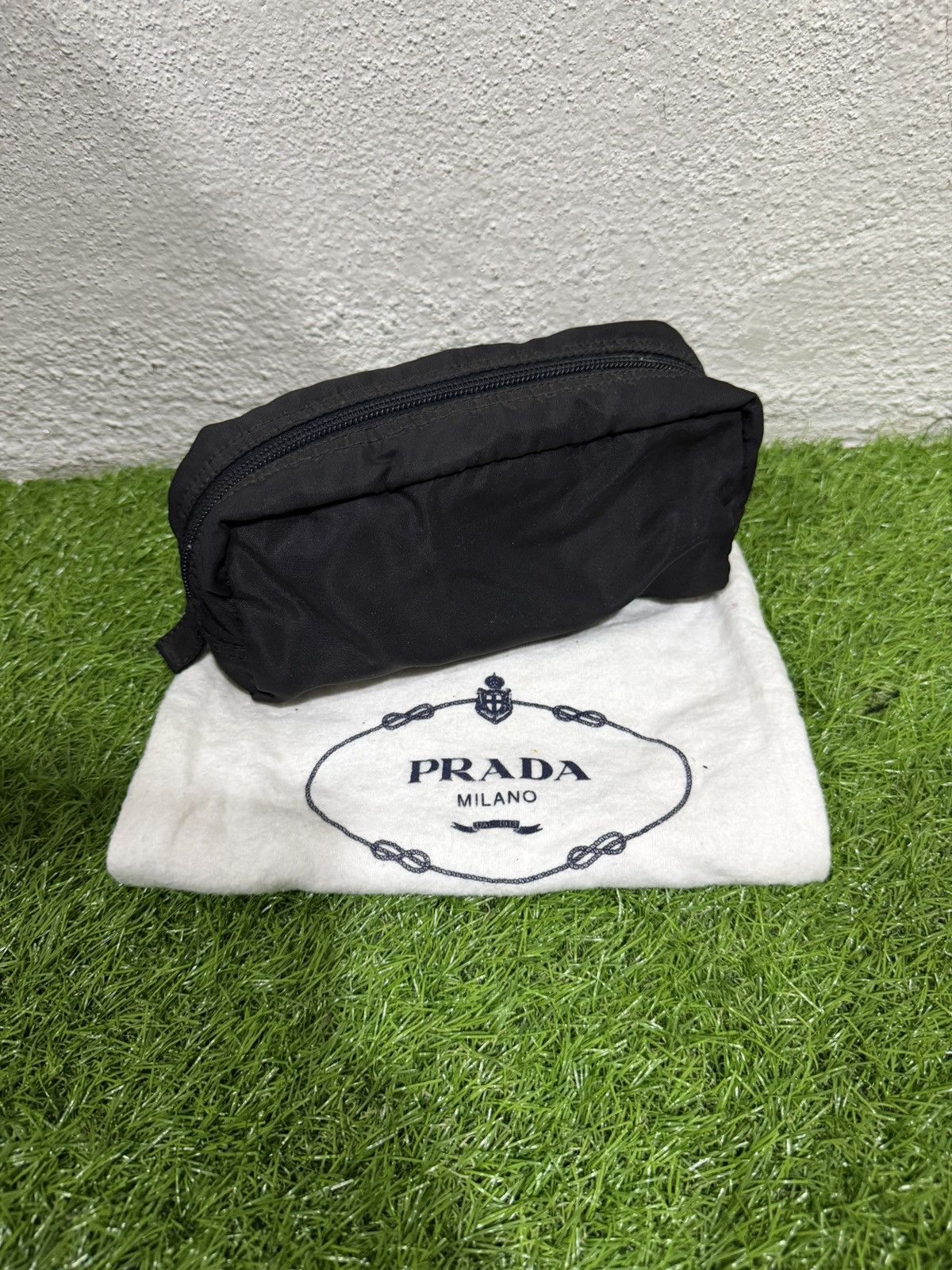 Vintage Vintage Prada Cosmetic pouch Bag Black Nylon Size ONE SIZE - 4 Thumbnail