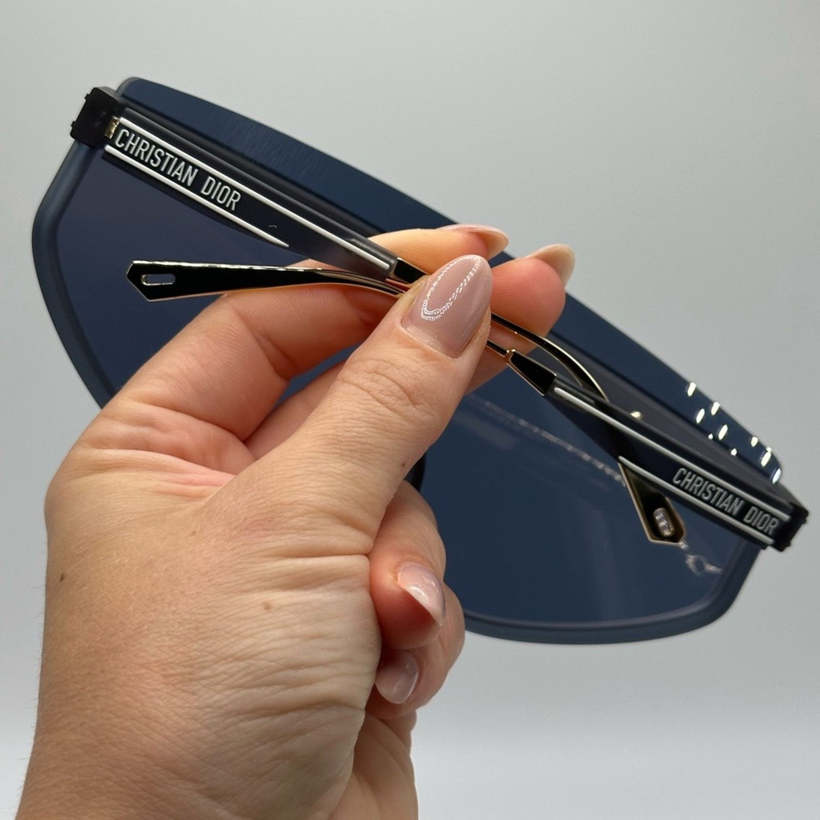 Dior NEW DIORCLUB M2U 31B0 Matte Navy Blue/Blue Unisex Sunglasses Size ONE SIZE - 9 Thumbnail