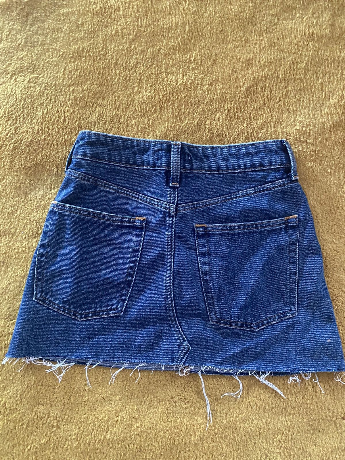 H&M H&M button-up denim mini skirt Size 26" / US 2 / IT 38 - 2 Thumbnail