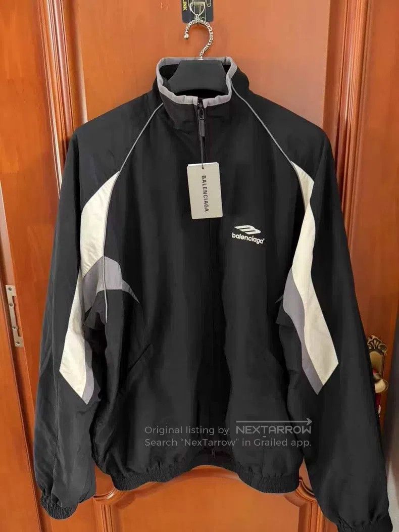 Balenciaga Balenciaga Black, White, and Grey Colorblocked Sports Jack Size US XS / EU 42 / 0 - 1 Thumbnail