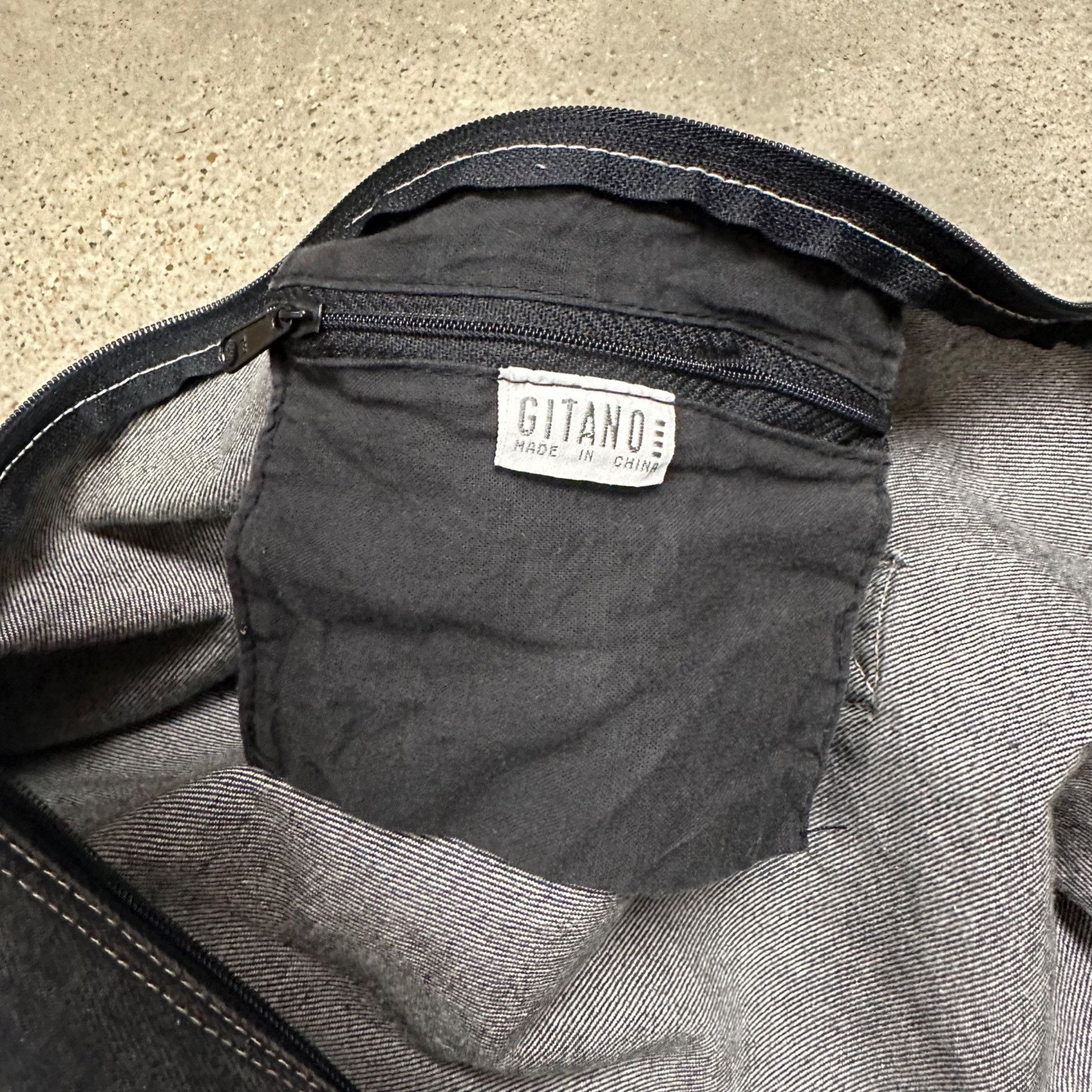 Vintage Vintage 90s Gitano Black Canvas Zip Up Duffel Bag Size ONE SIZE - 3 Thumbnail